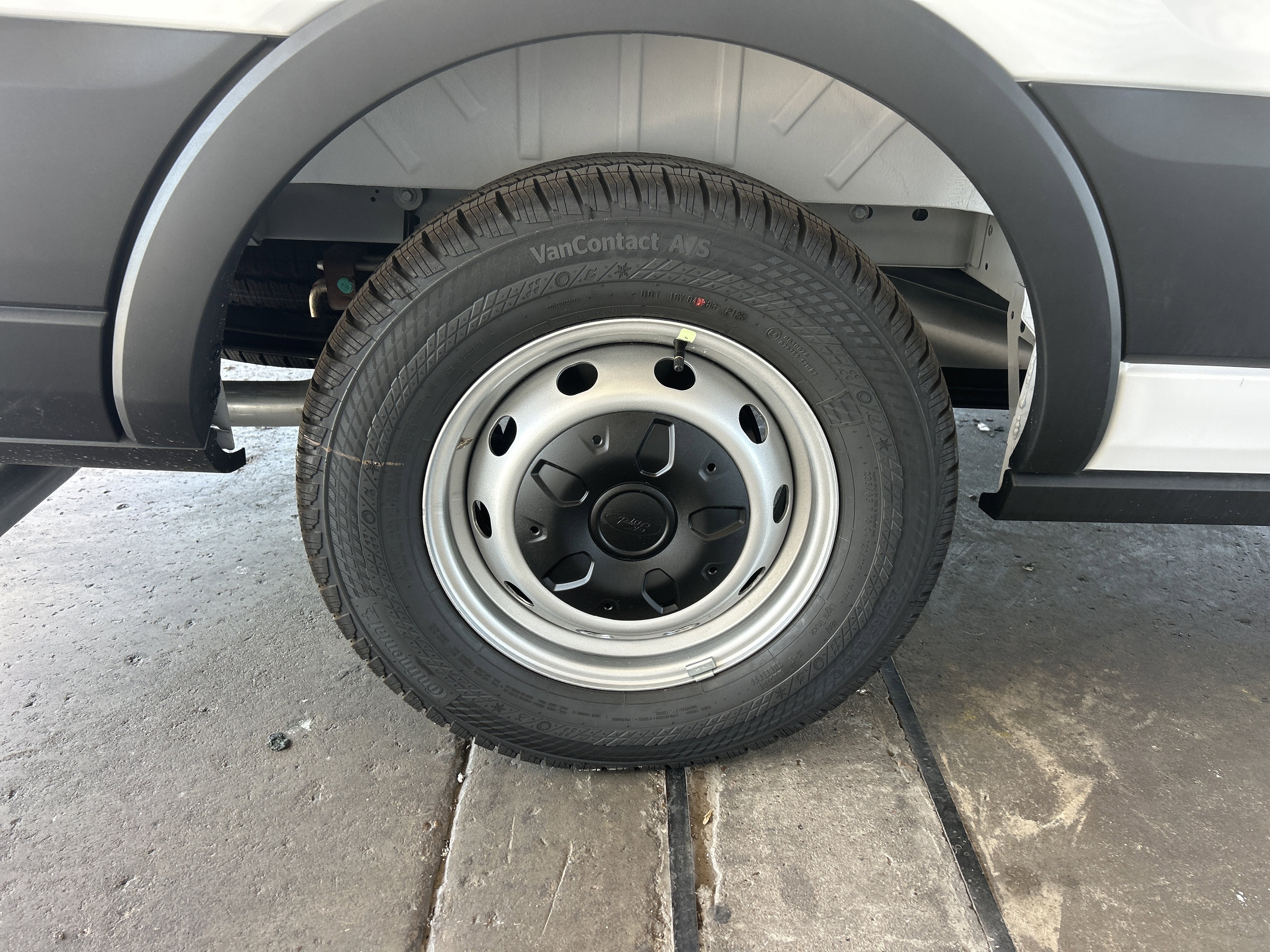 2025 Ford Transit Passenger Wagon Passenger Van XL