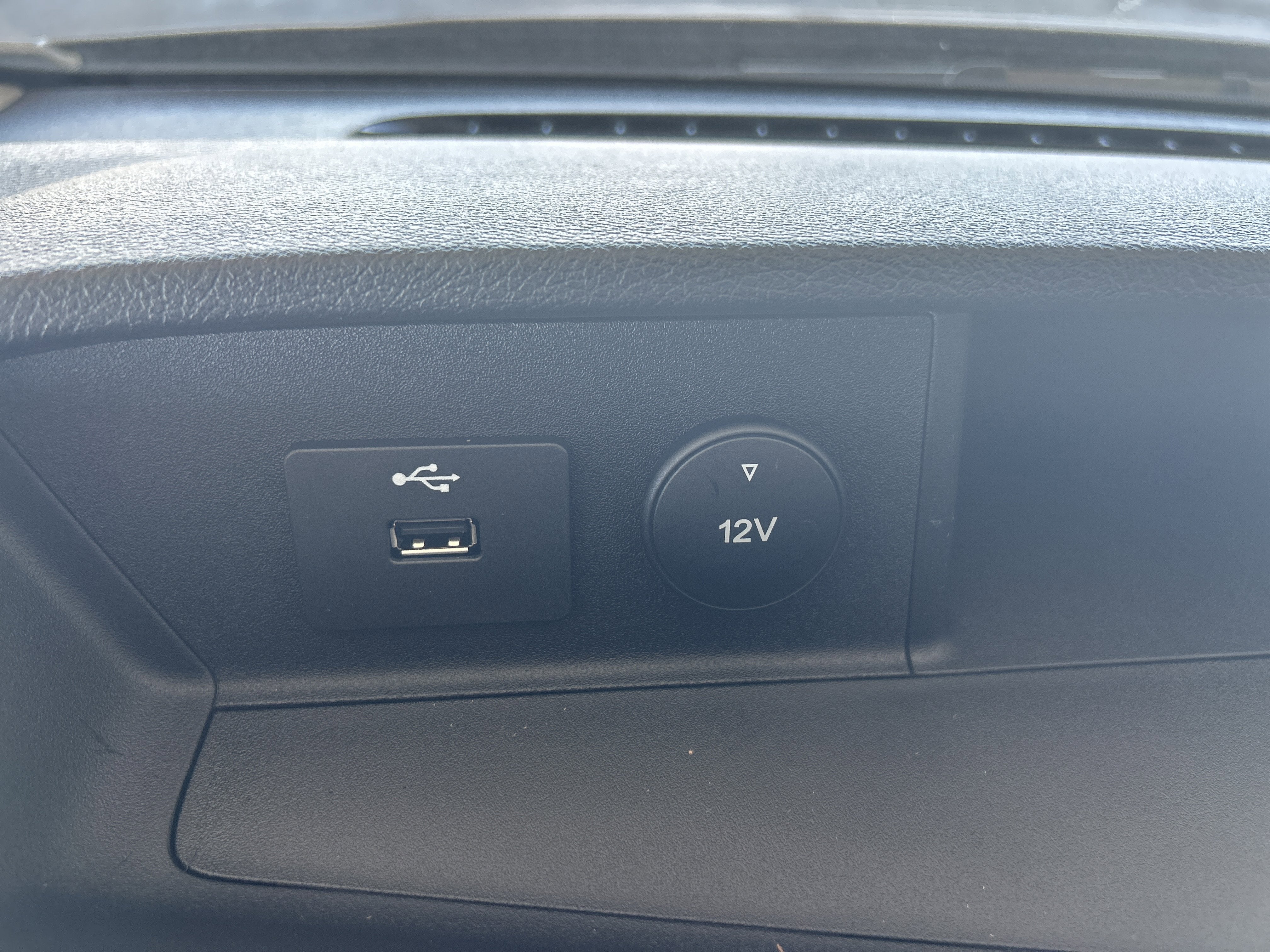 2025 Ford Transit Passenger Wagon Passenger Van XL