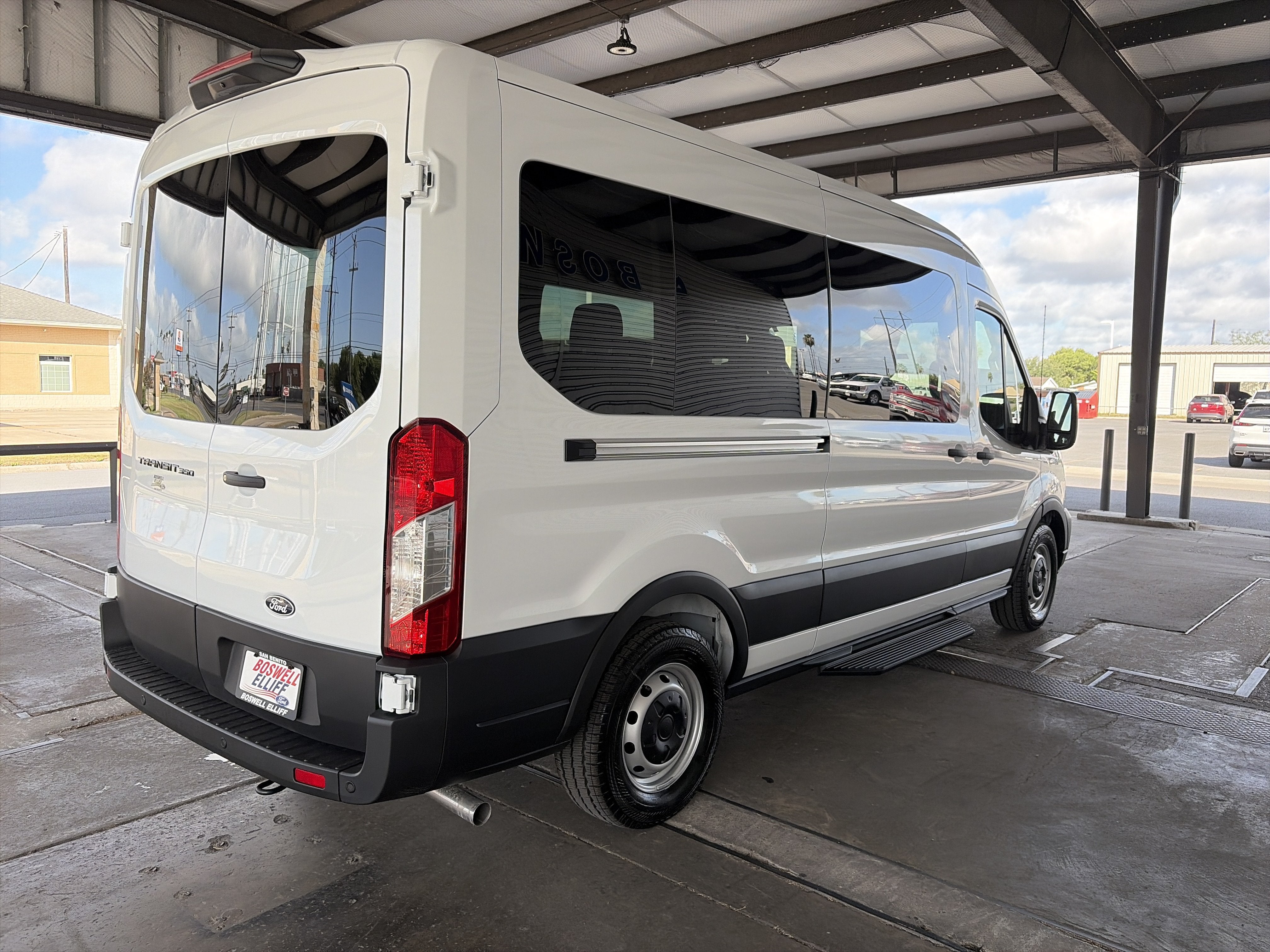 2026 Ford Transit Passenger Wagon Passenger Van XL