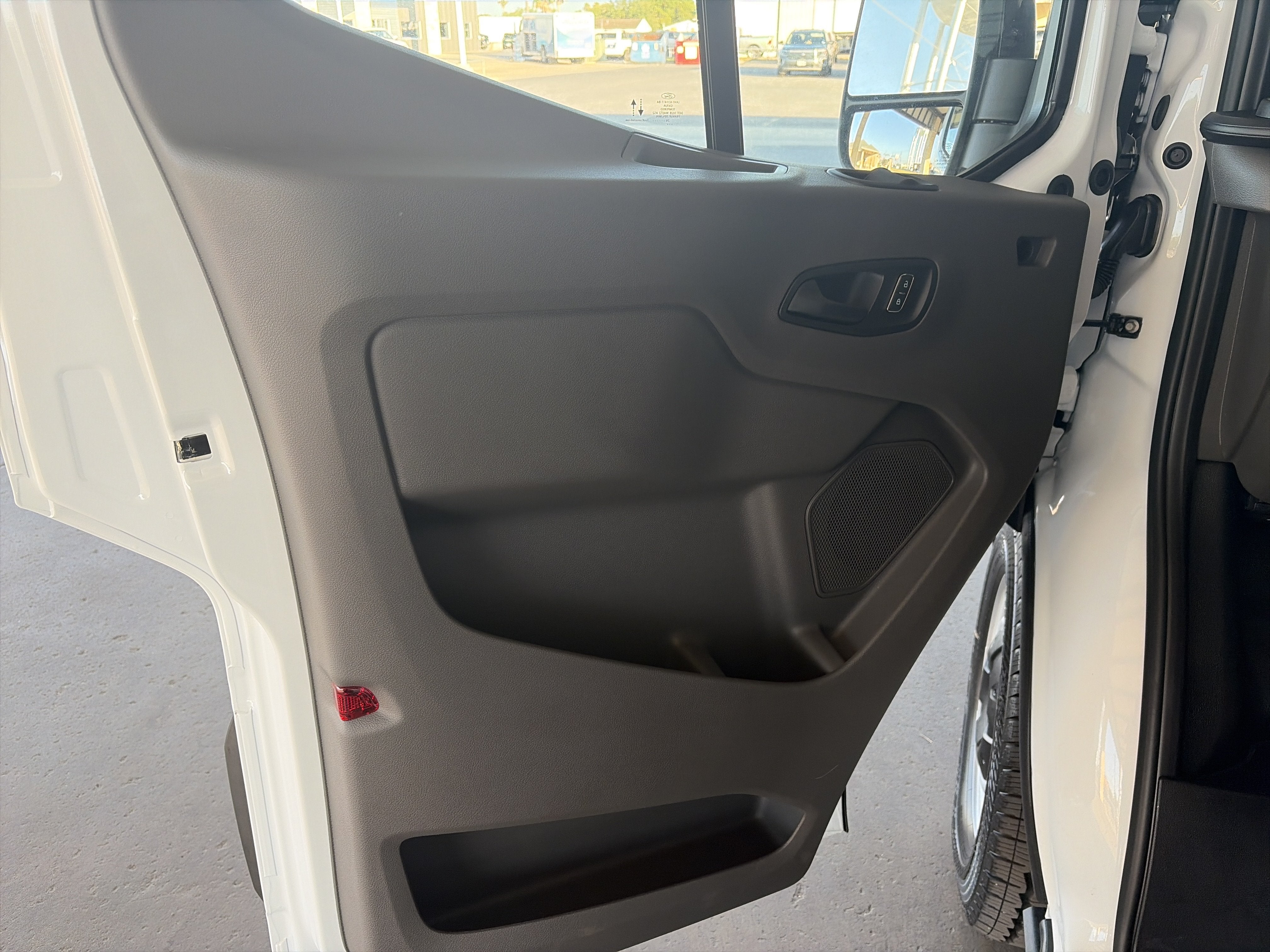 2026 Ford Transit Passenger Wagon XL