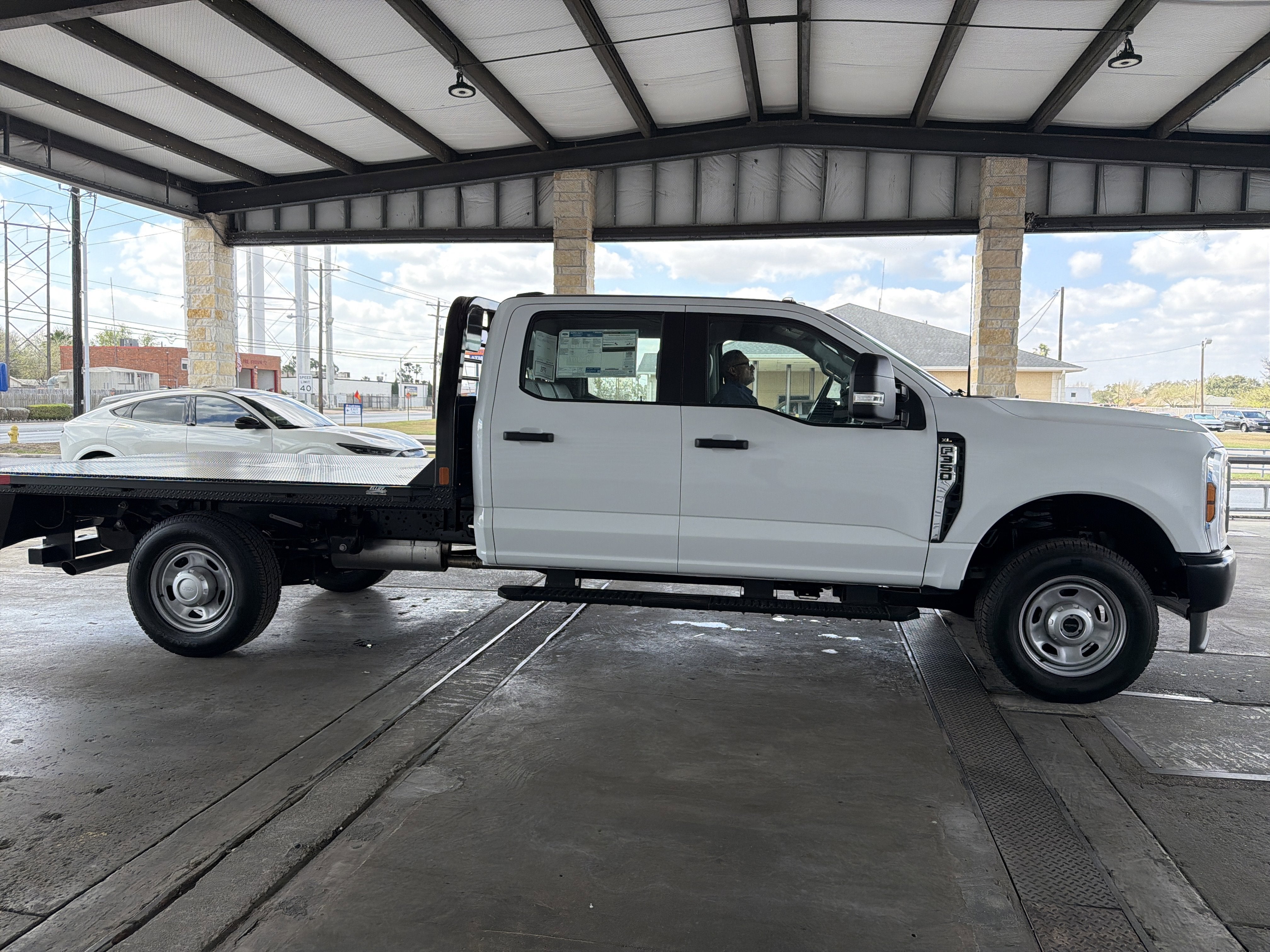 2026 Ford Super Duty F-350 SRW F-350® XL