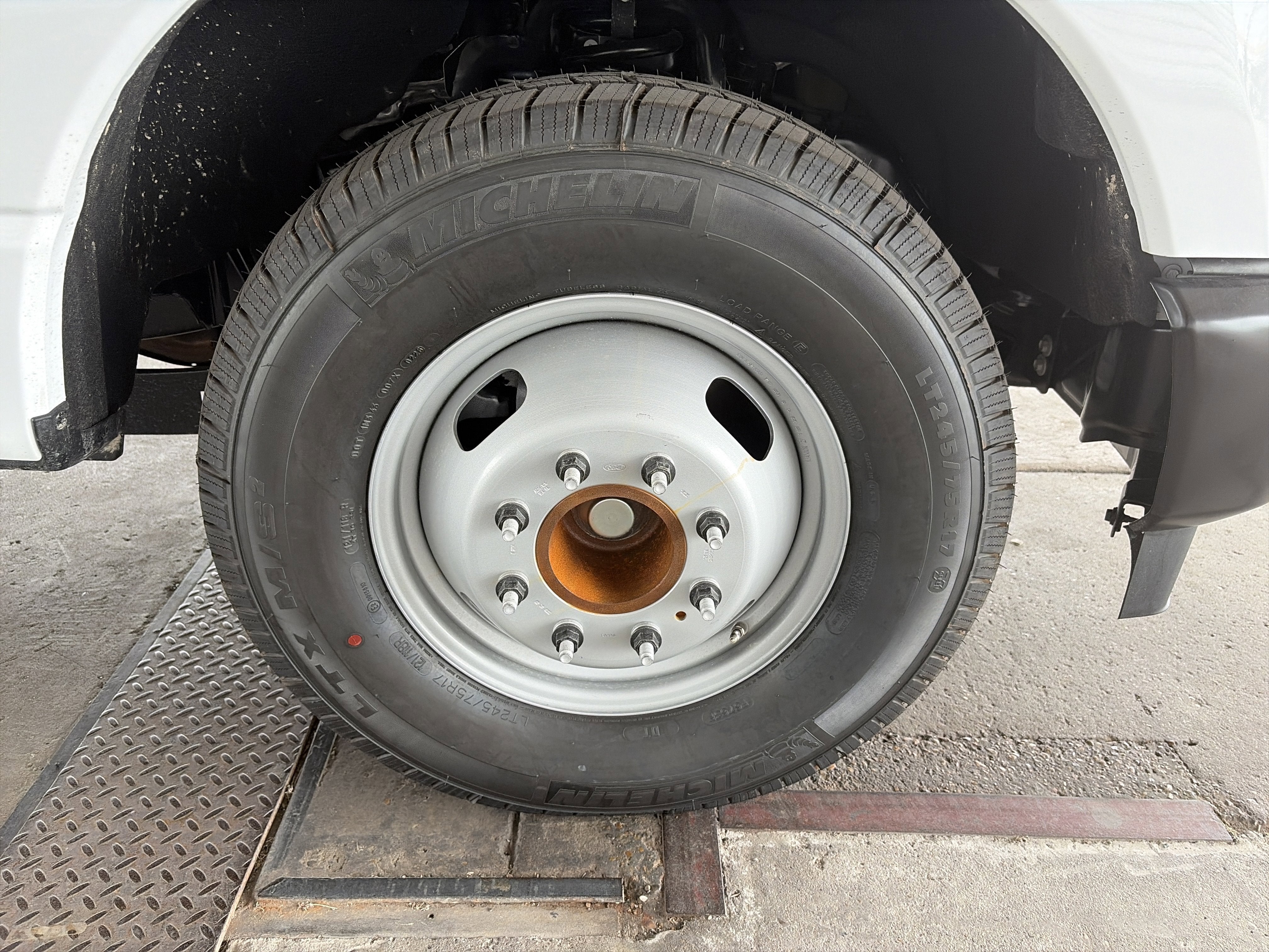 2026 Ford Super Duty F-350 DRW F-350® XL