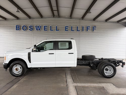 2027 Ford Super Duty F-350 DRW XL