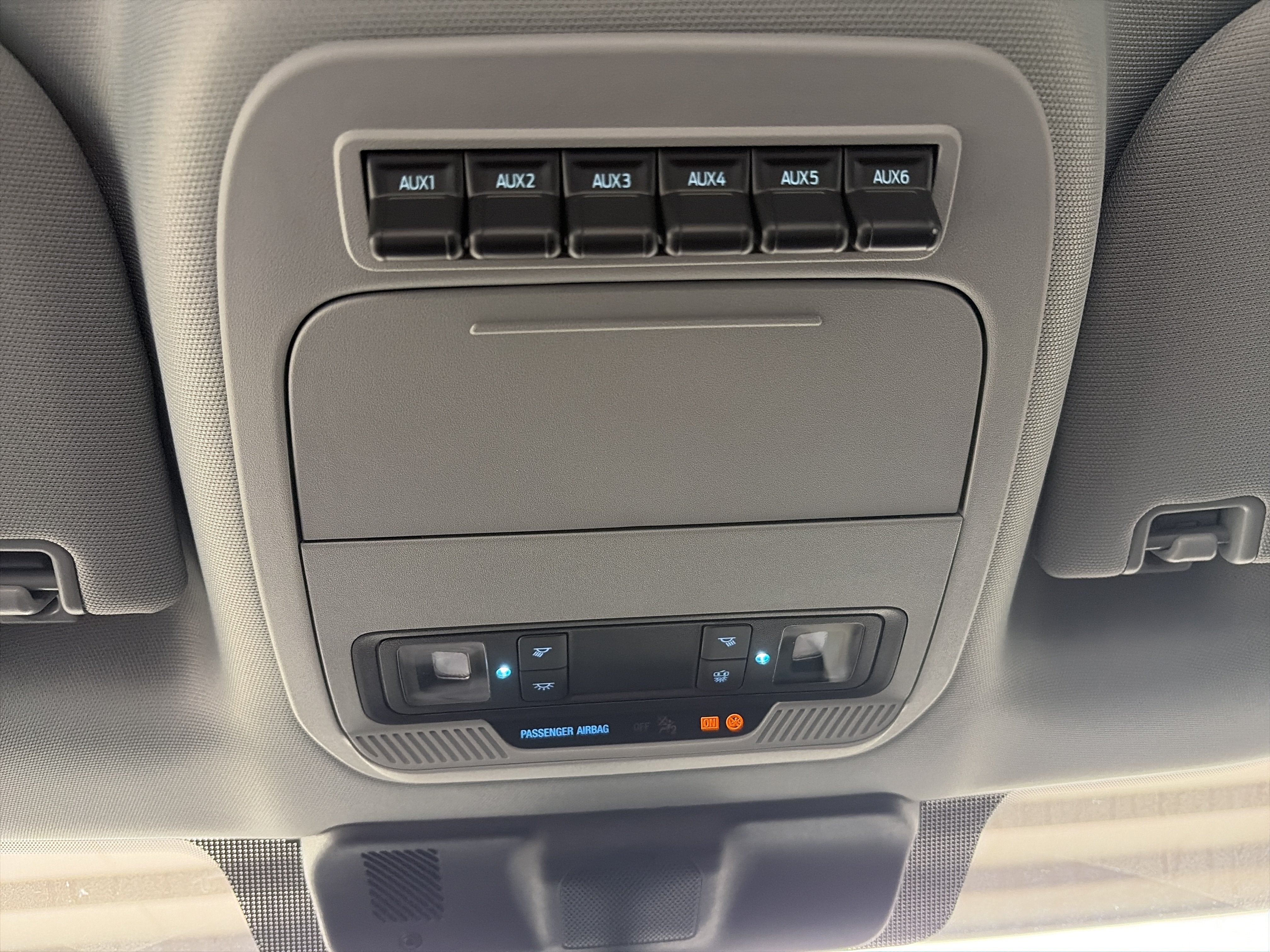 2027 Ford Super Duty F-350 DRW XL