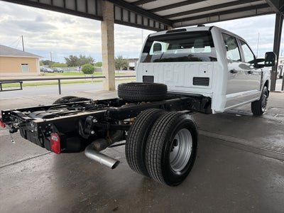 2027 Ford Super Duty F-350 DRW XL