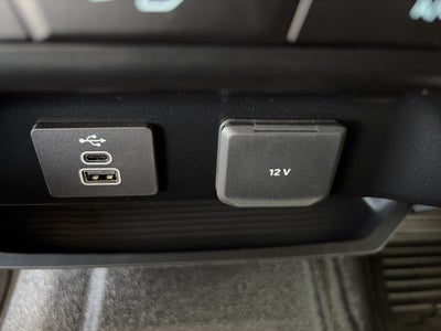 2027 Ford Super Duty F-350 DRW XL