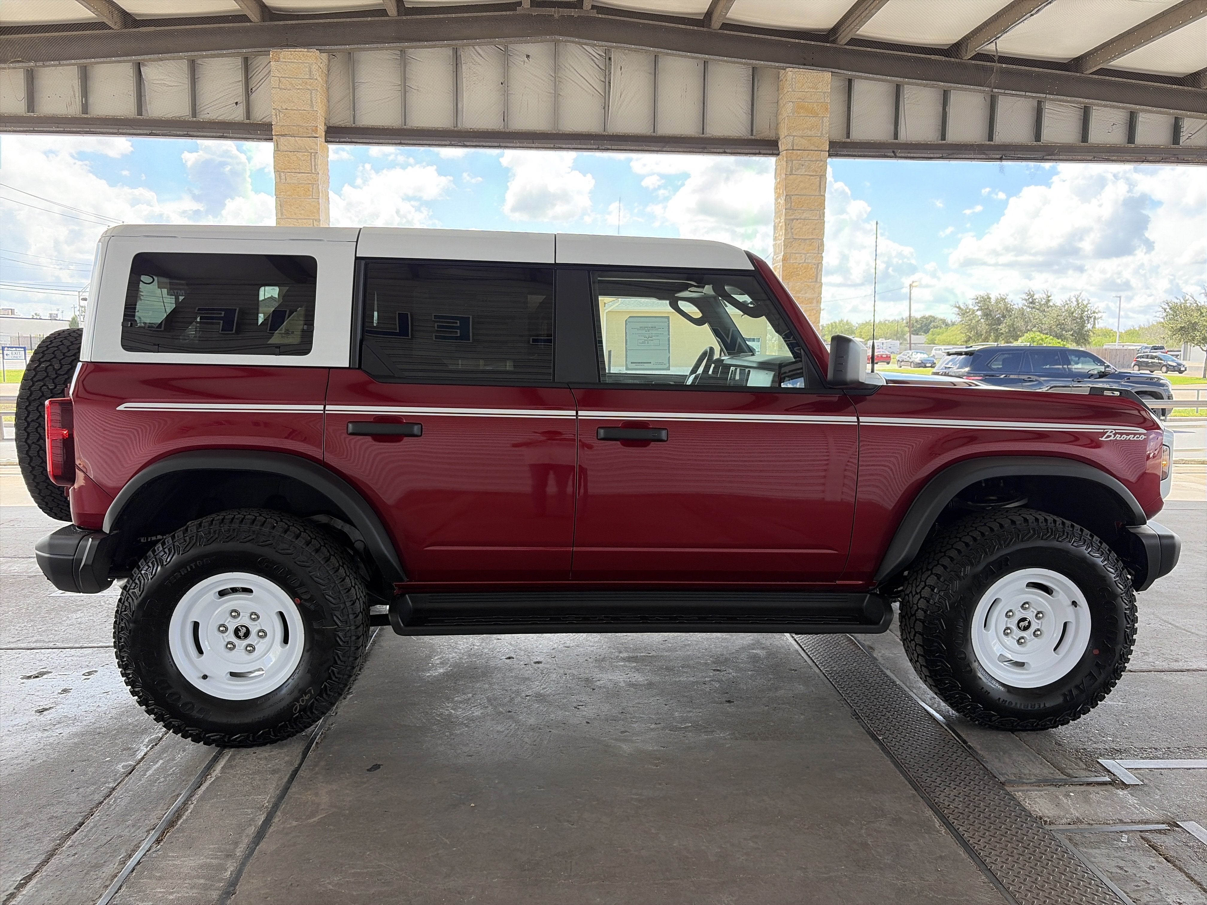 2026 Ford Bronco Heritage Edition