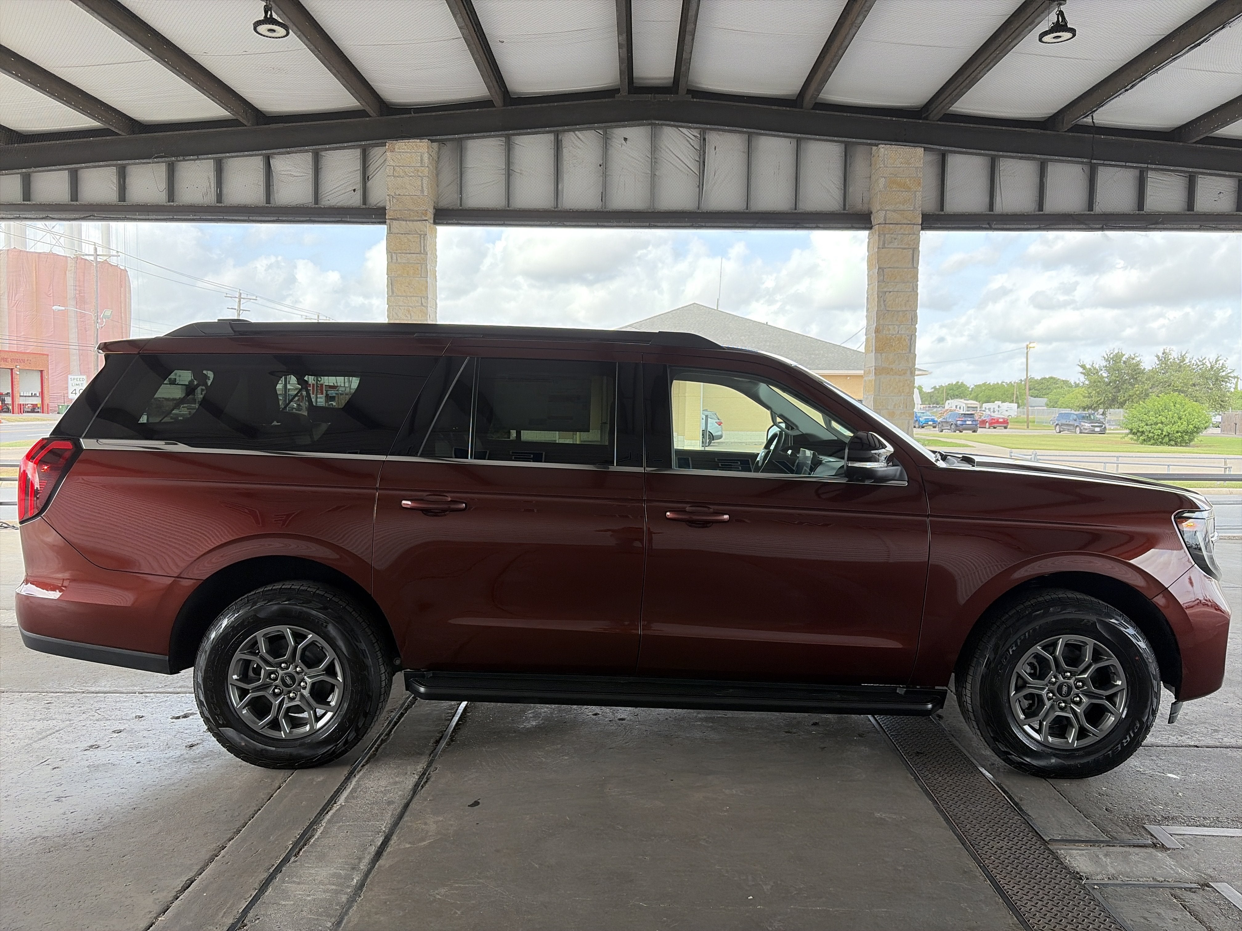2027 Ford Expedition Max Active