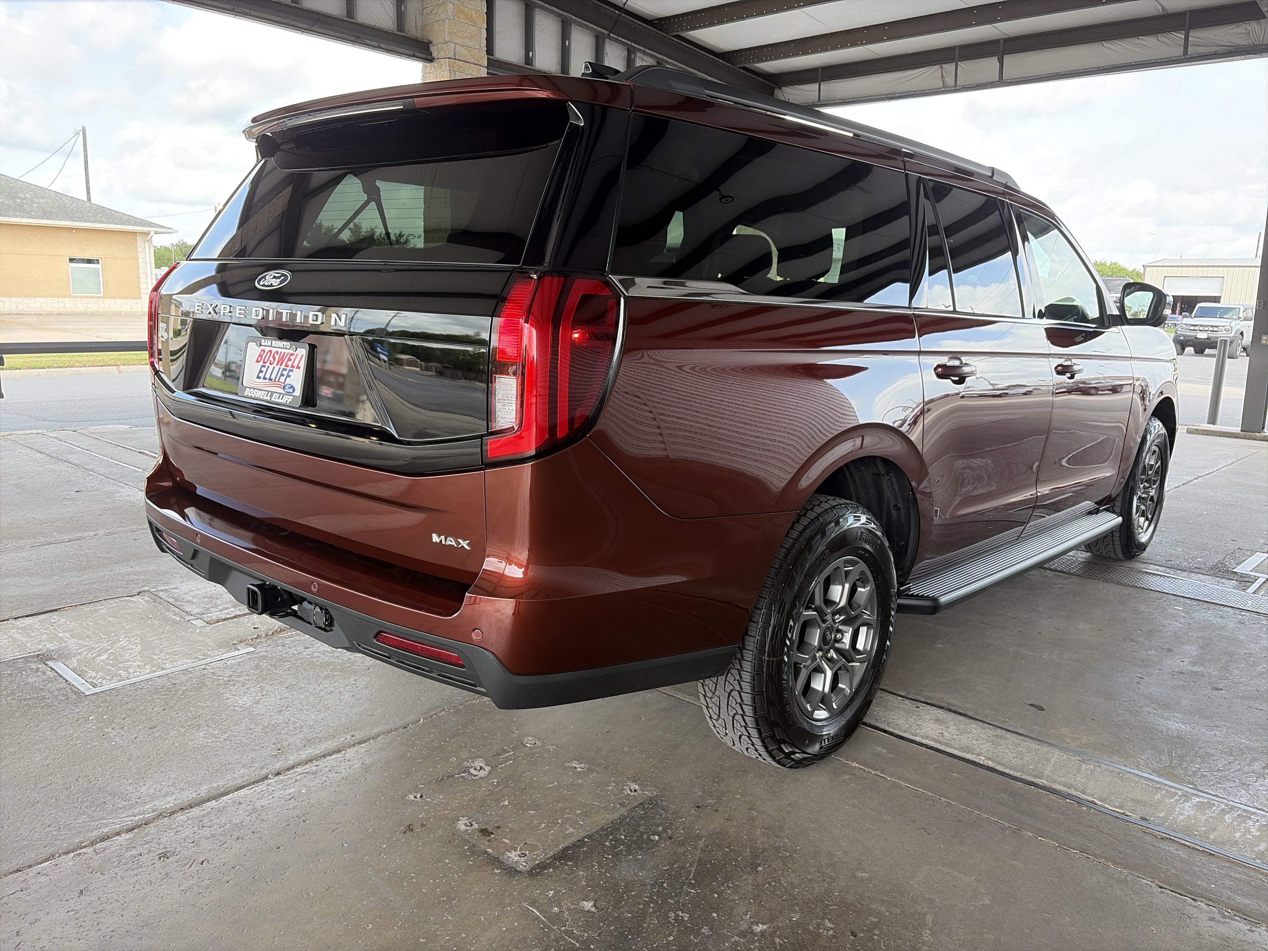 2027 Ford Expedition Max Active