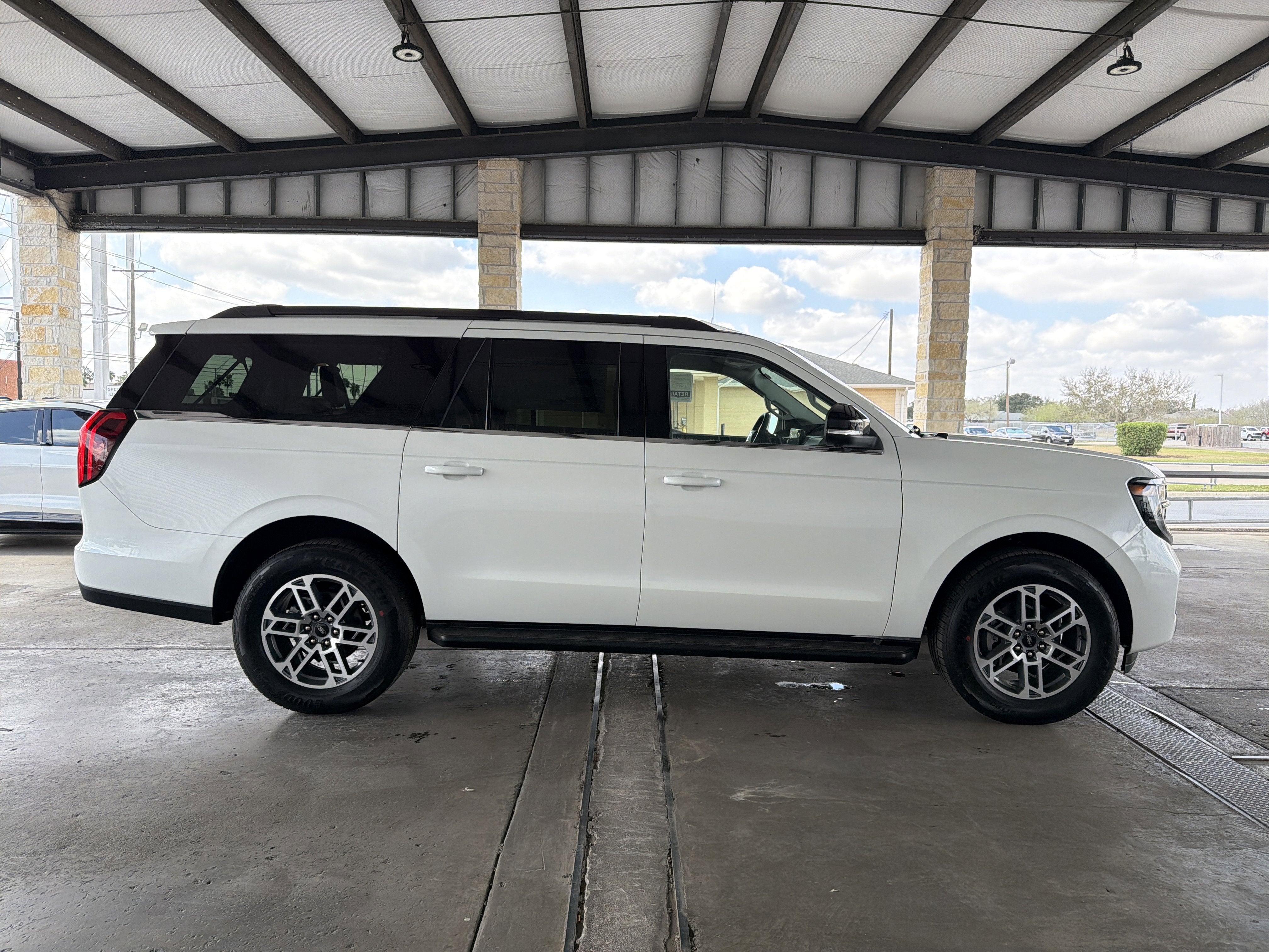 2026 Ford Expedition Max Active