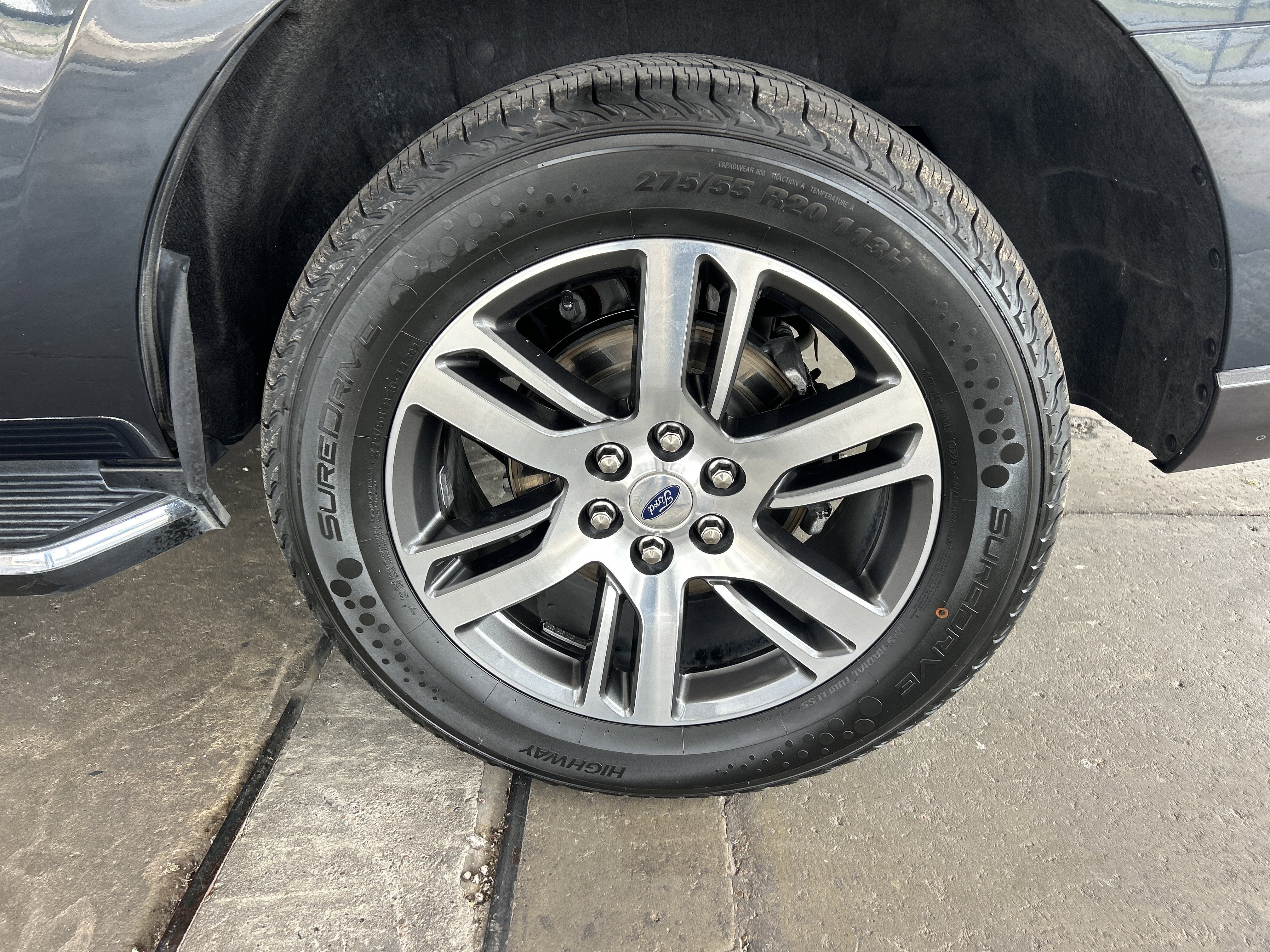 2023 Ford Expedition XLT