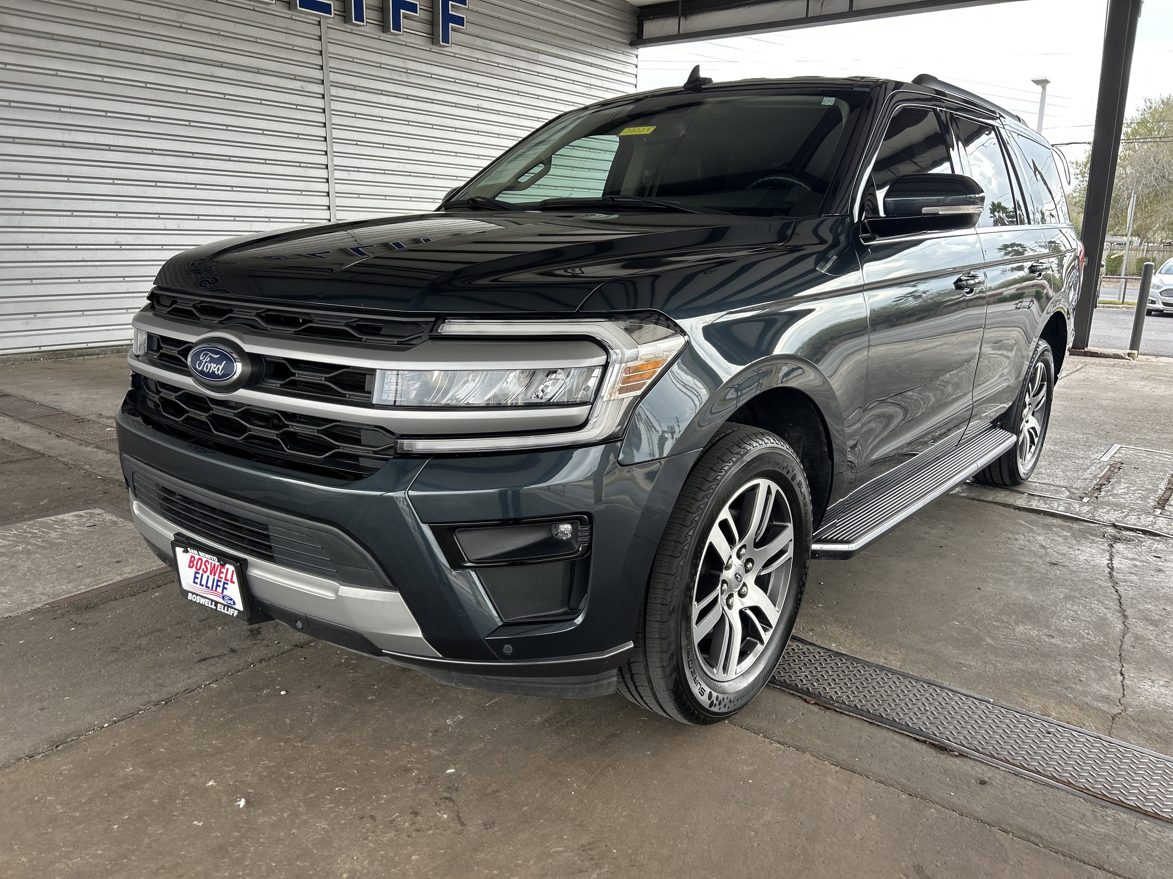 2023 Ford Expedition XLT