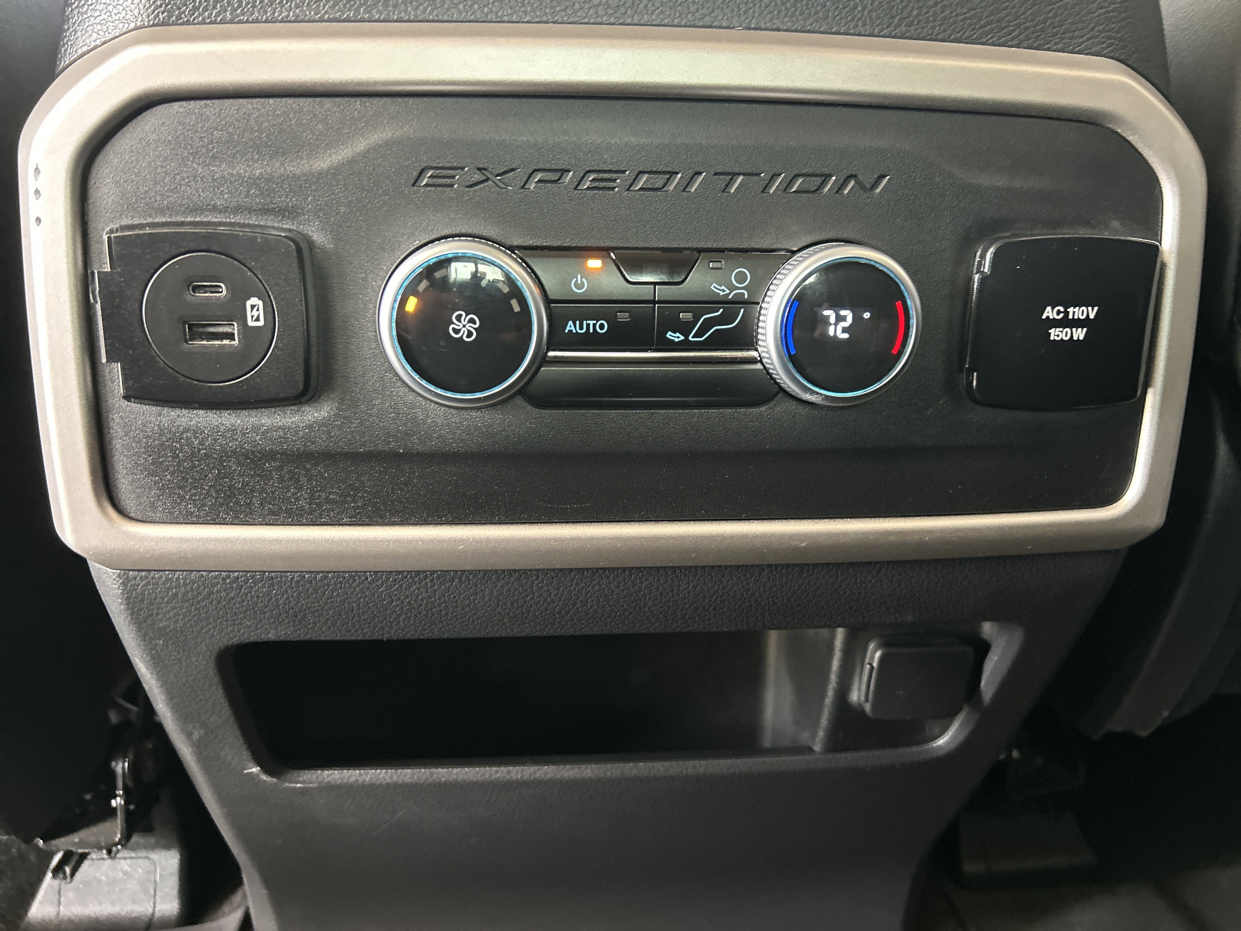 2023 Ford Expedition XLT