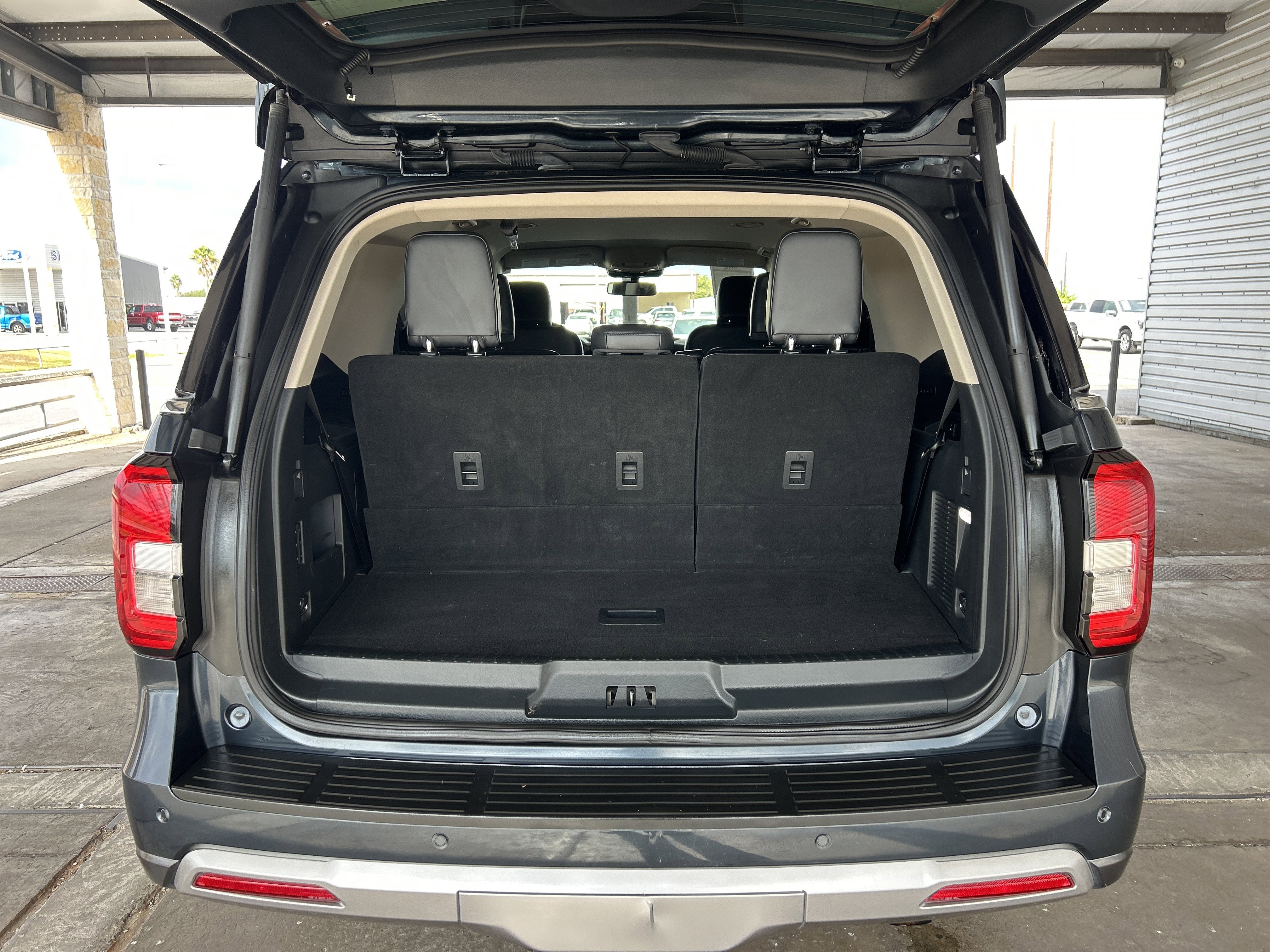 2023 Ford Expedition XLT