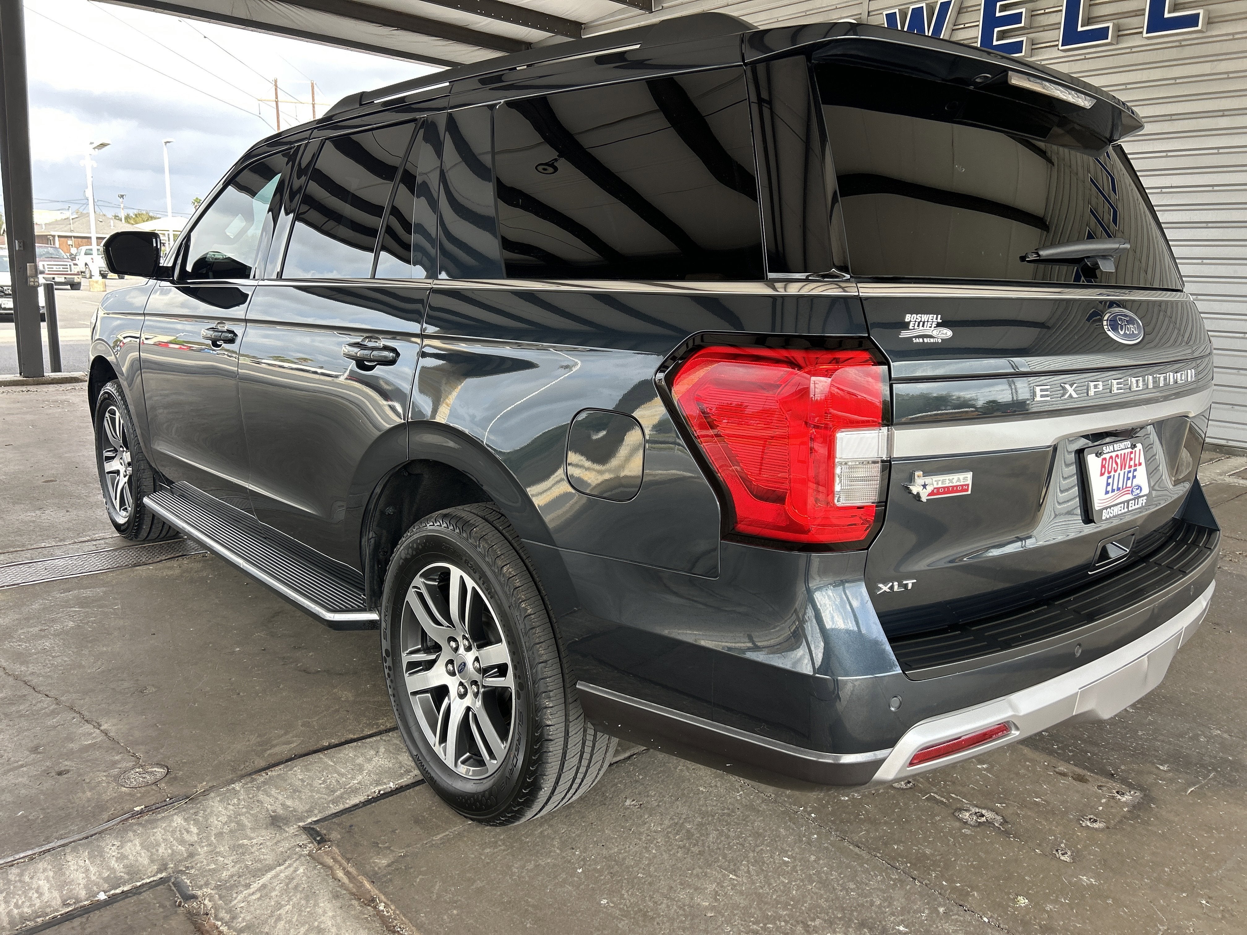 2023 Ford Expedition XLT