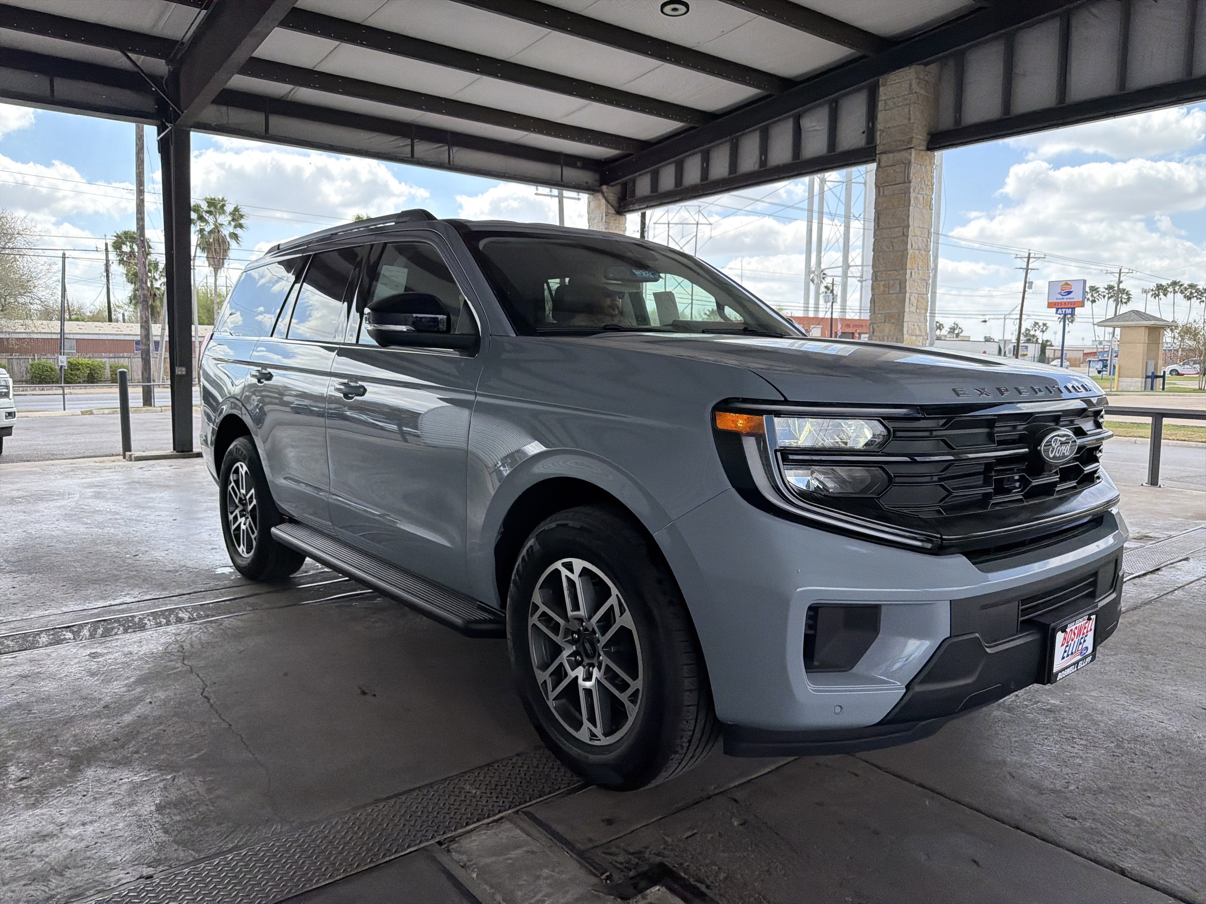 2026 Ford Expedition Active