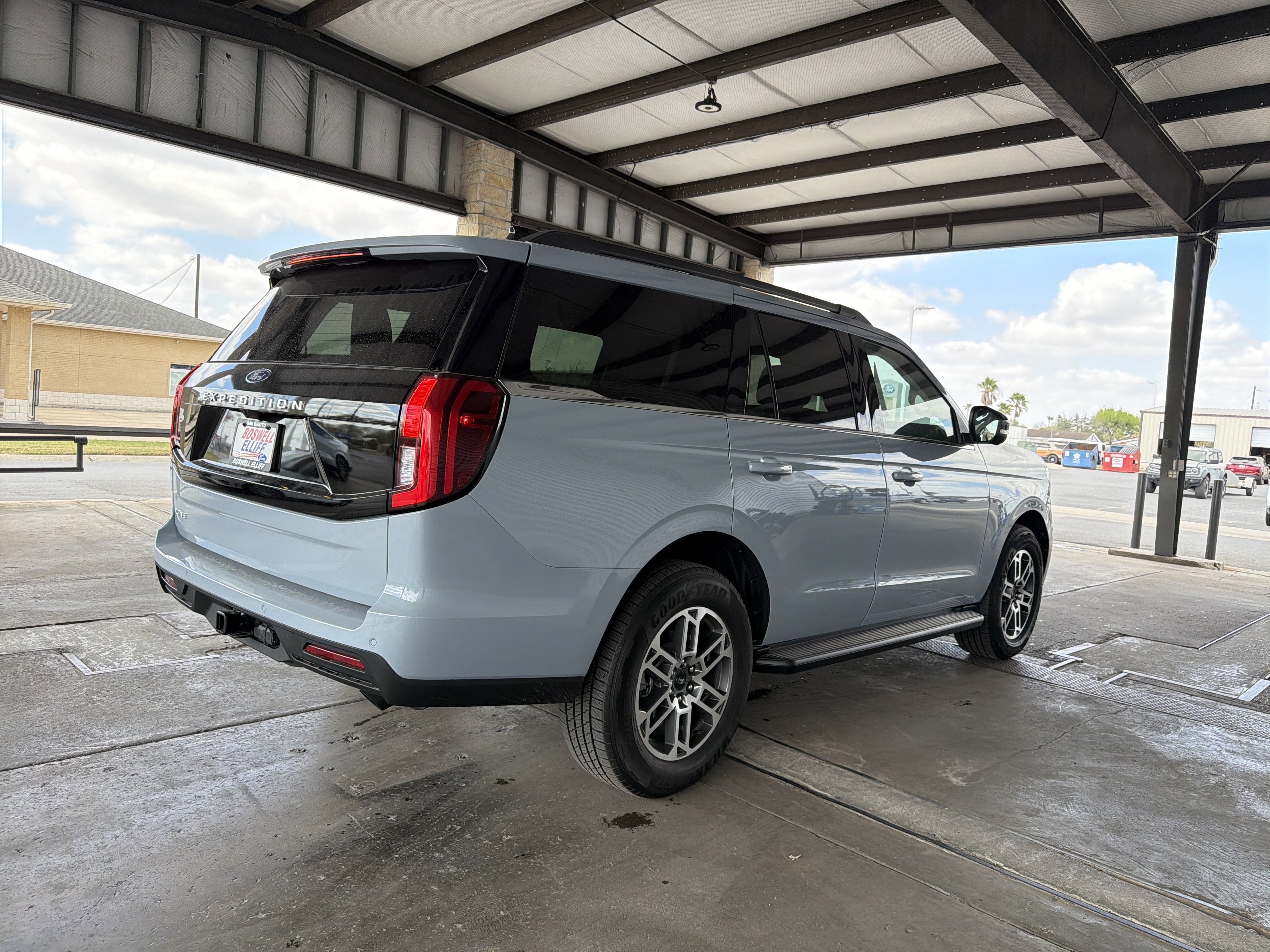 2026 Ford Expedition Active