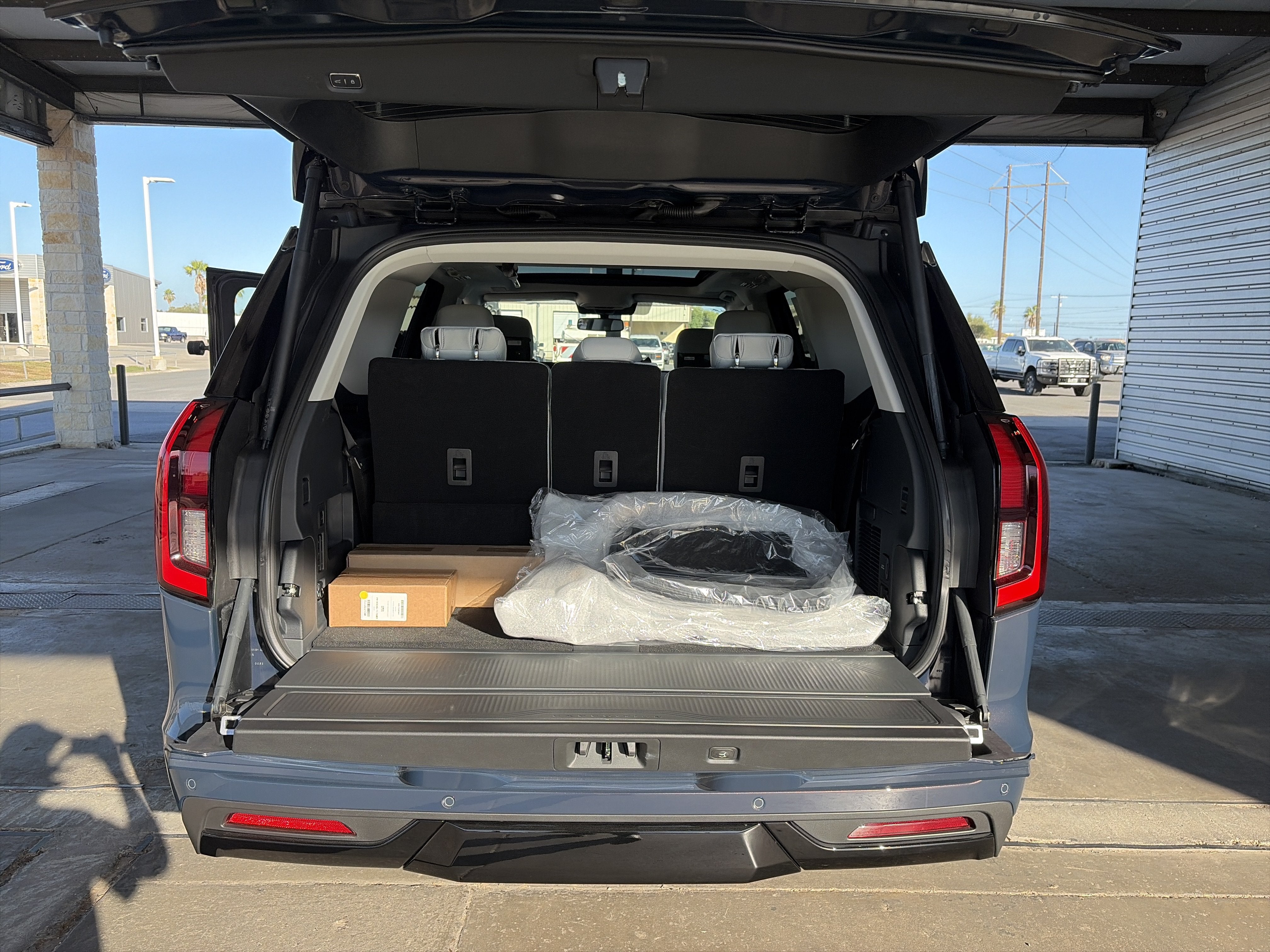 2027 Ford Expedition Platinum