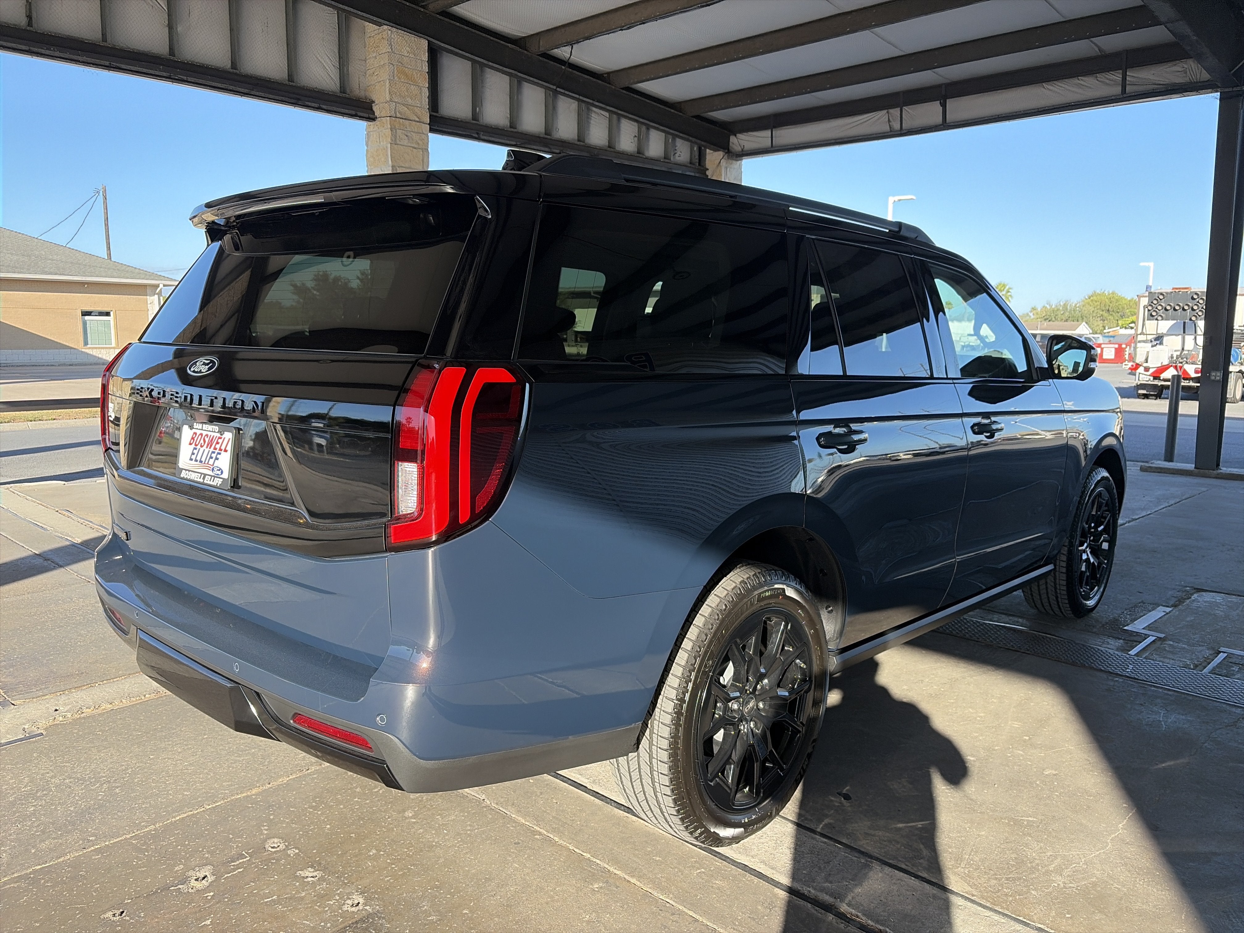 2027 Ford Expedition Platinum