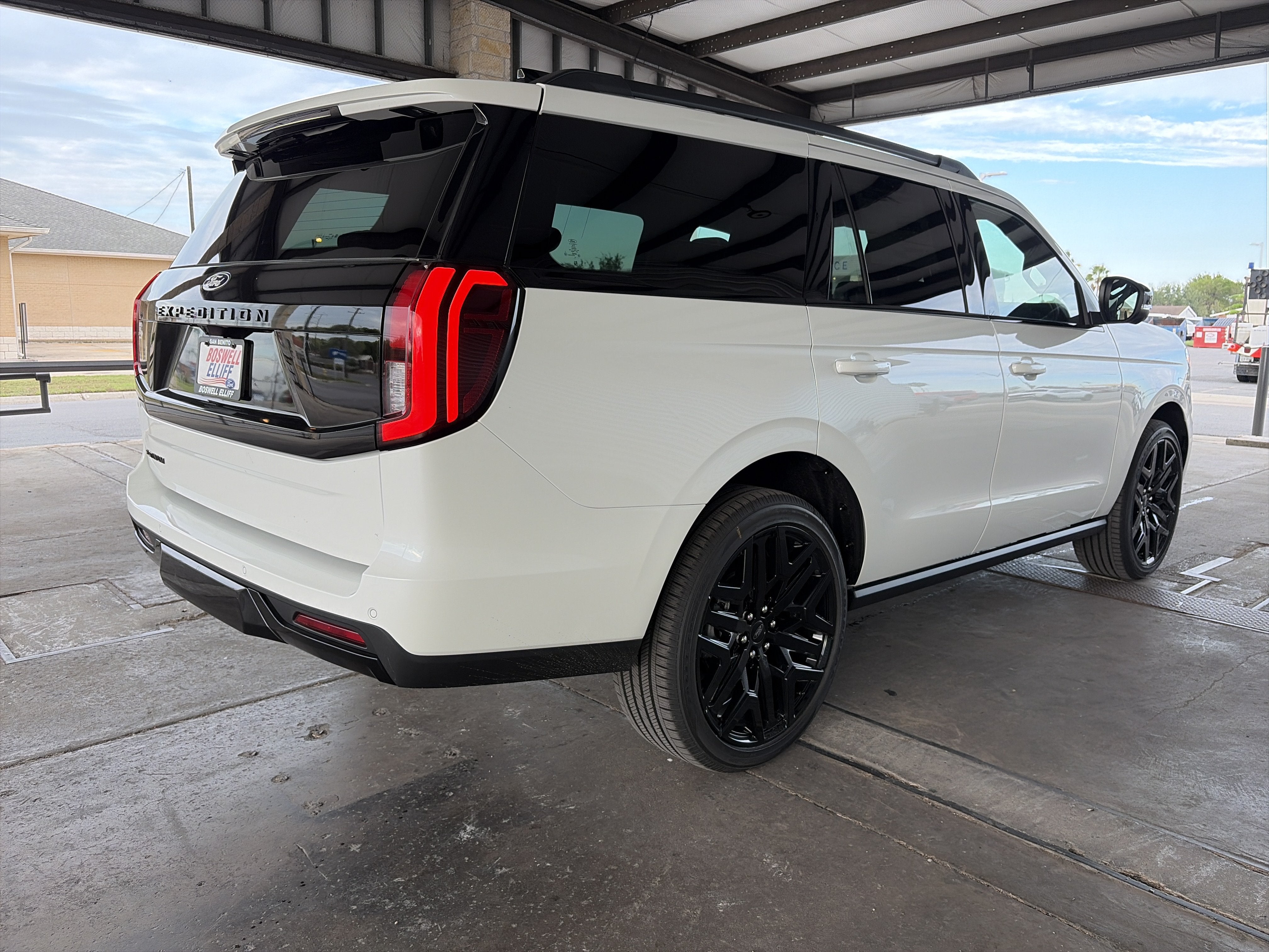 2027 Ford Expedition Platinum
