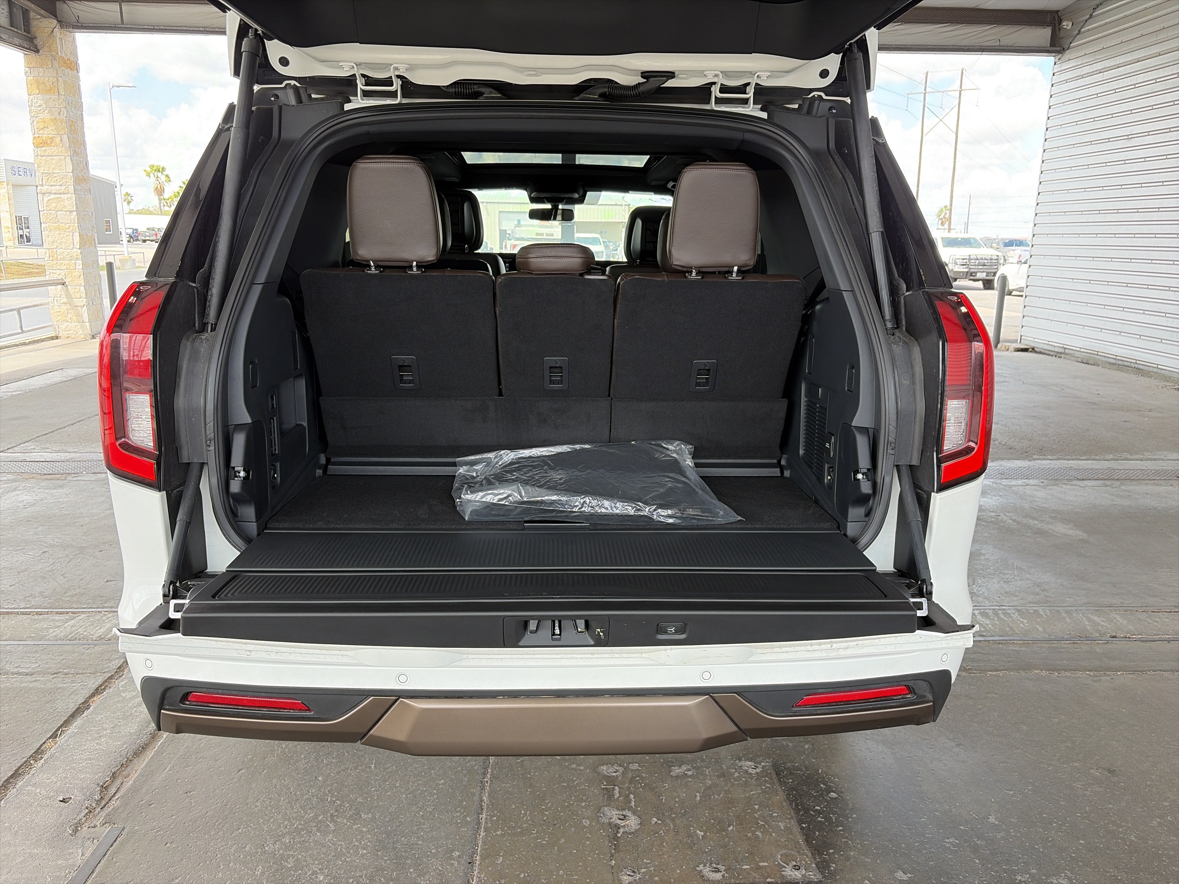 2027 Ford Expedition King Ranch