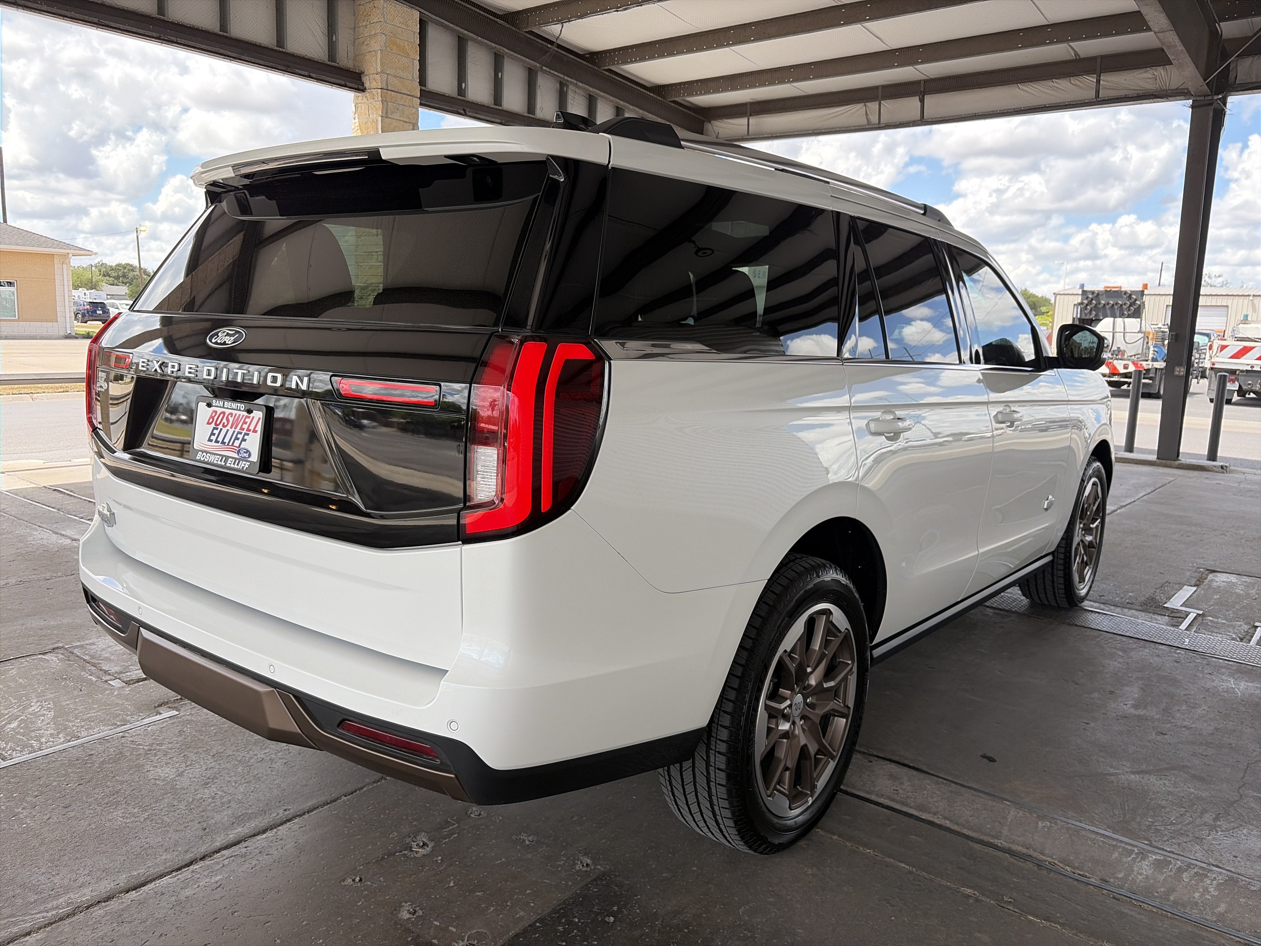2027 Ford Expedition King Ranch