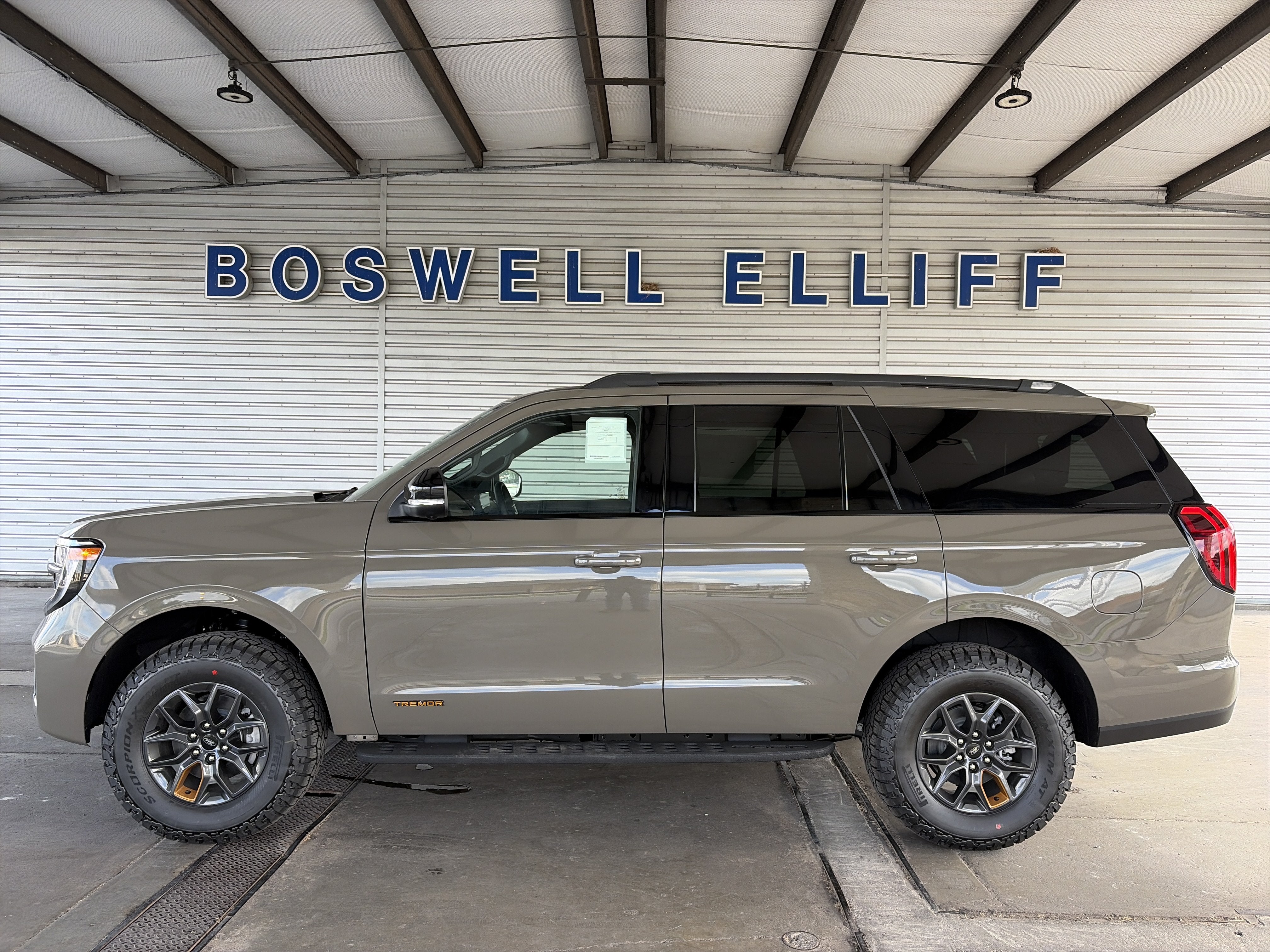 2027 Ford Expedition Tremor
