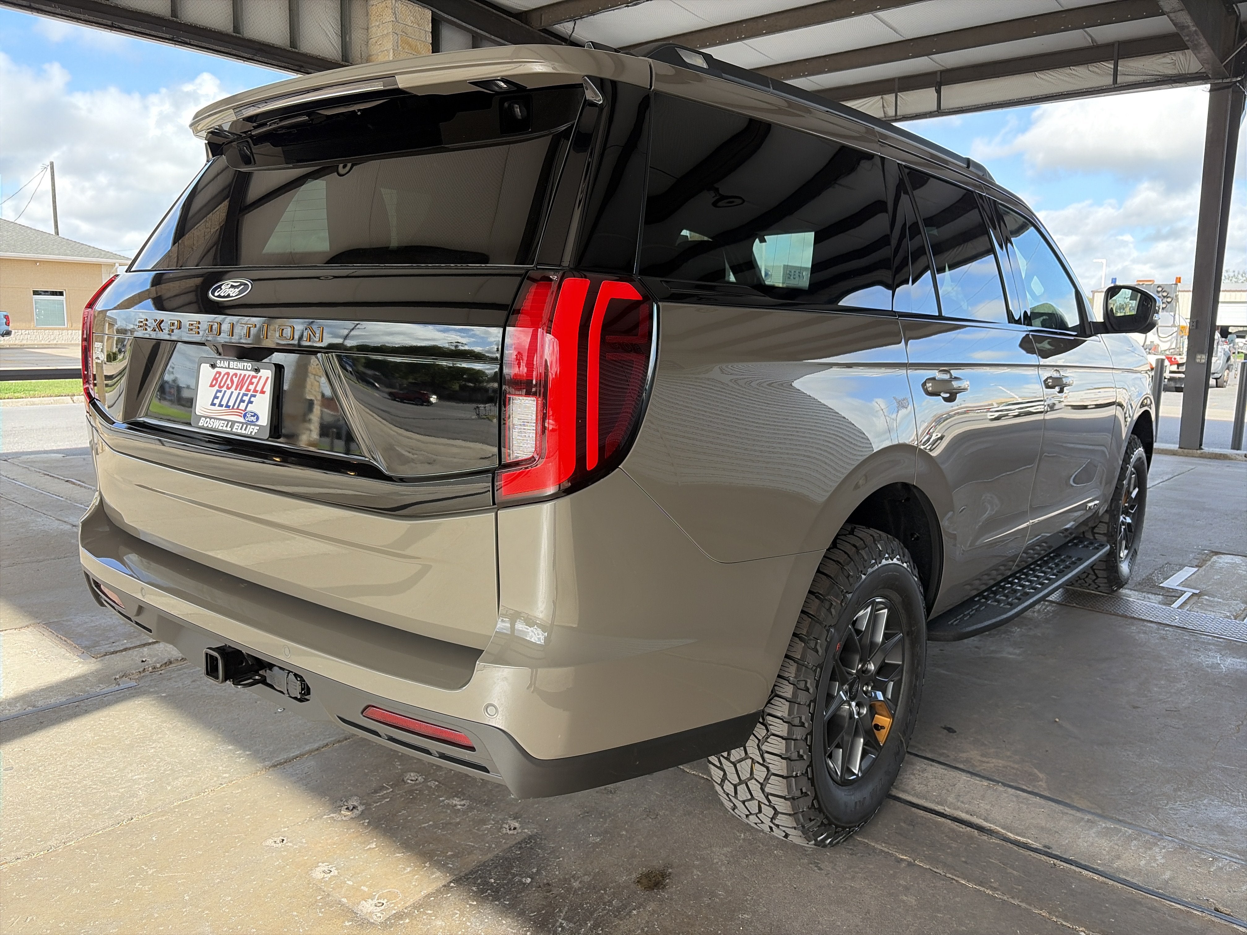 2027 Ford Expedition Tremor