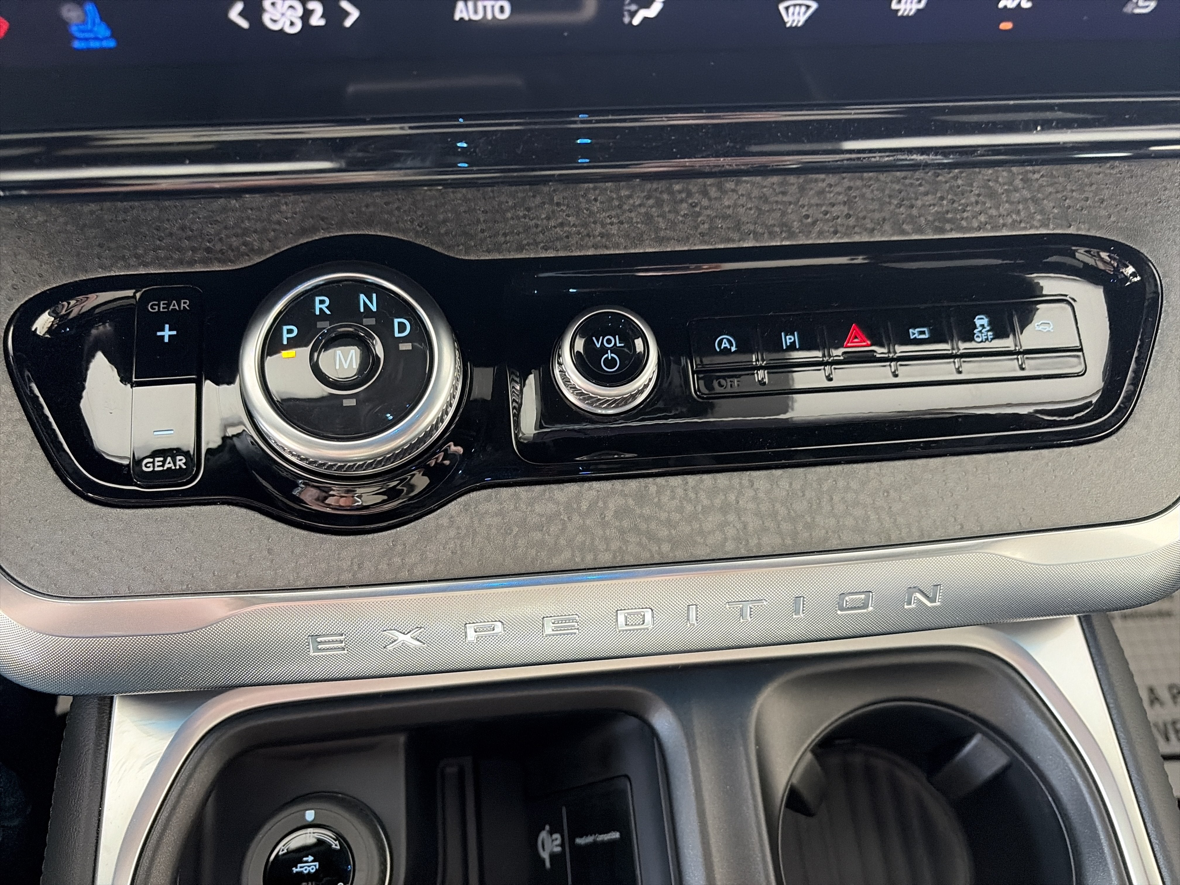 2027 Ford Expedition Tremor
