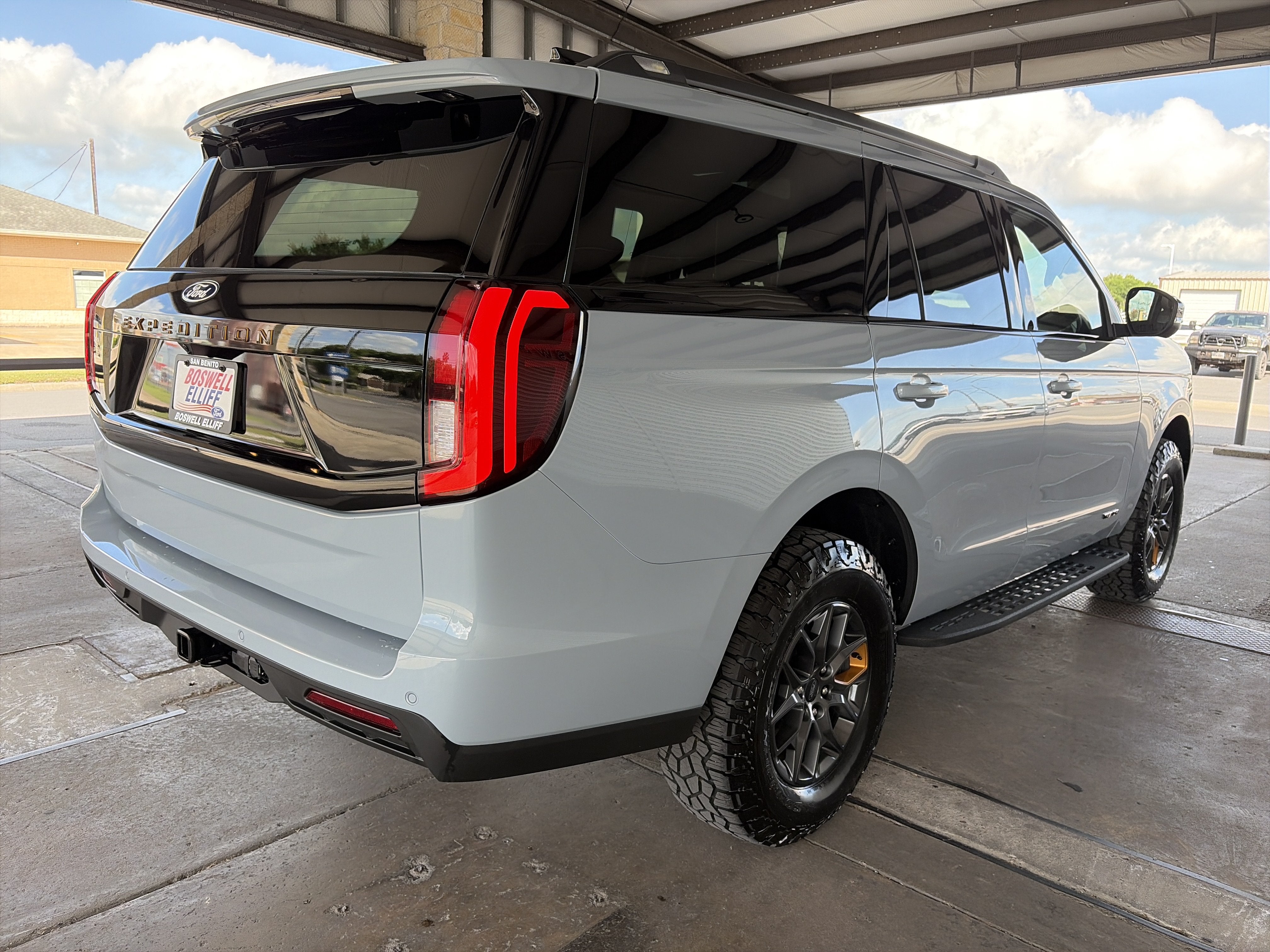 2027 Ford Expedition Tremor