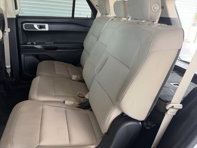 2020 Ford Explorer Base
