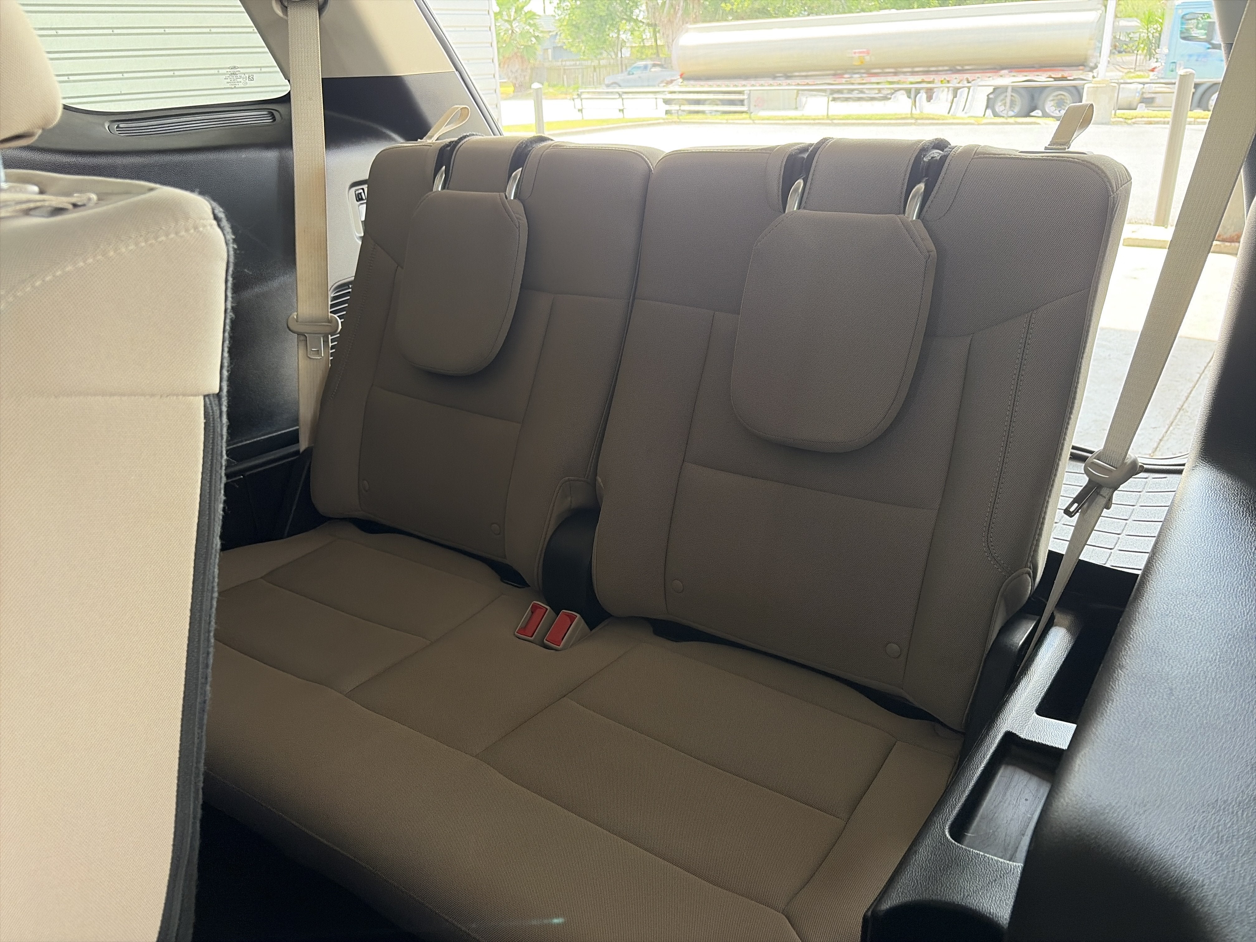 2020 Ford Explorer Base