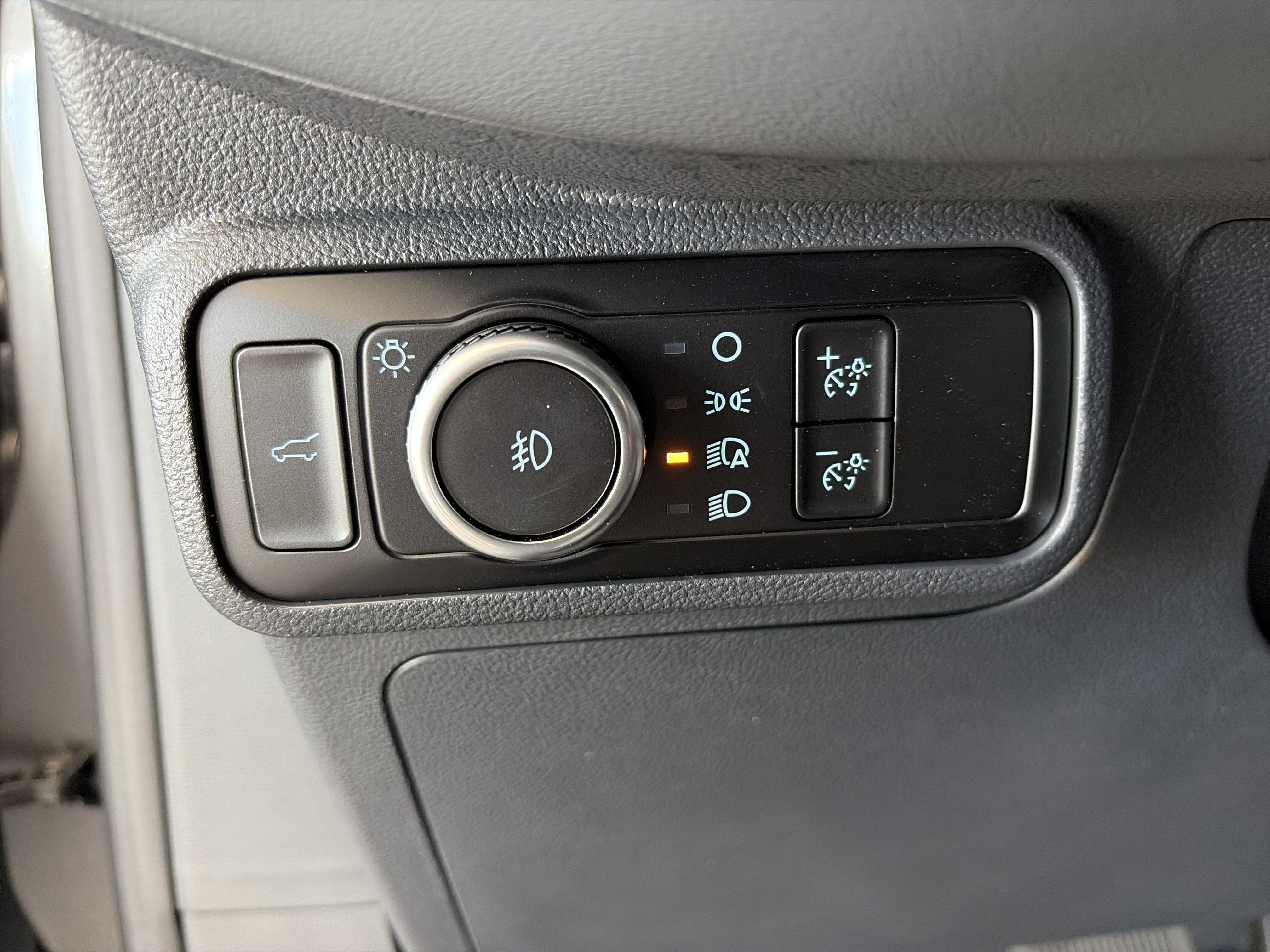 2027 Ford Explorer Active w/200A Pkg