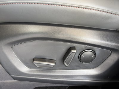 2027 Ford Explorer Active w/200A Pkg
