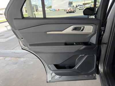 2027 Ford Explorer Active w/200A Pkg