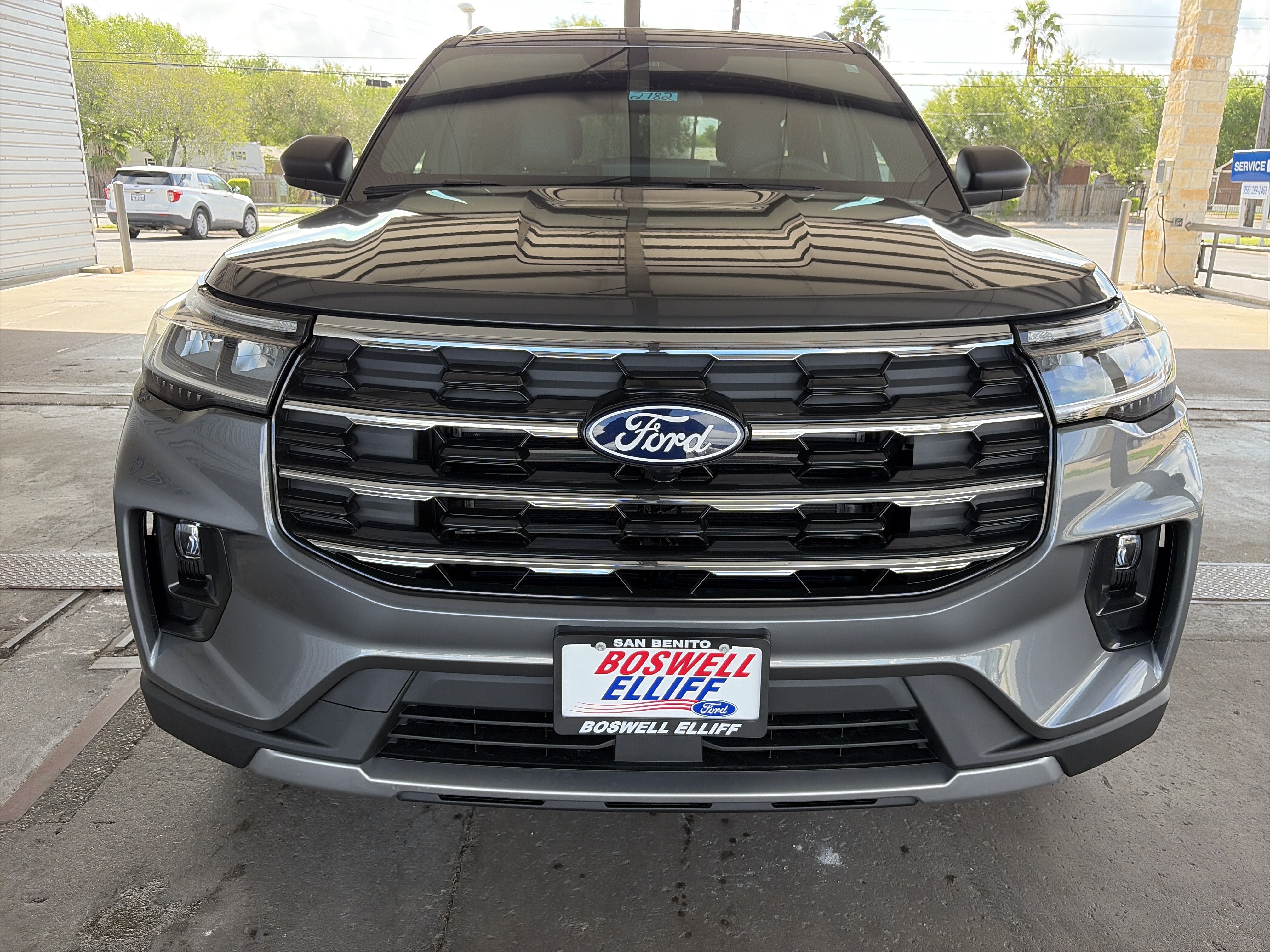 2027 Ford Explorer Active w/200A Pkg