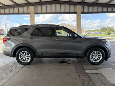 2027 Ford Explorer Active w/200A Pkg