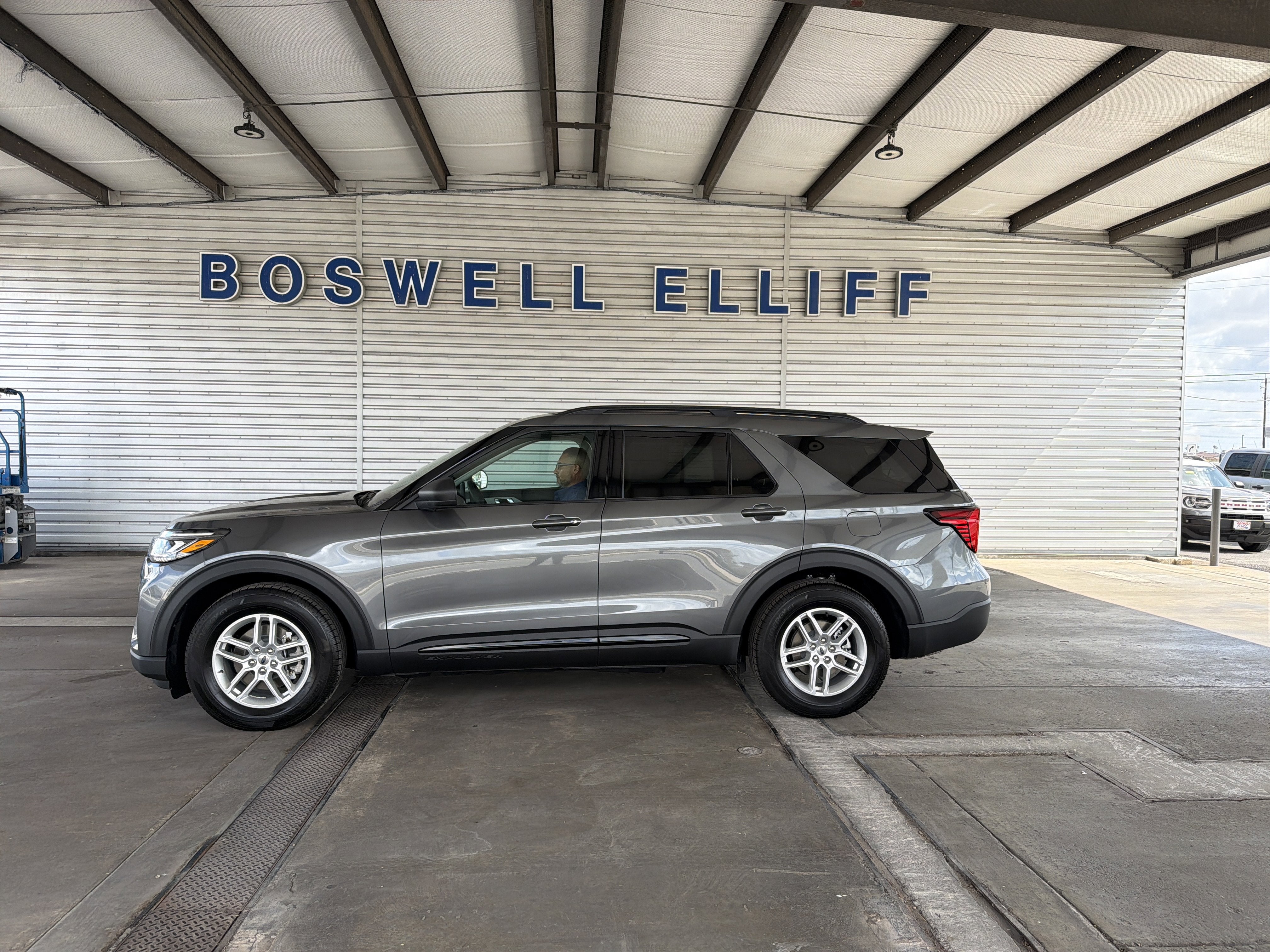 2026 Ford Explorer Active w/200A Pkg