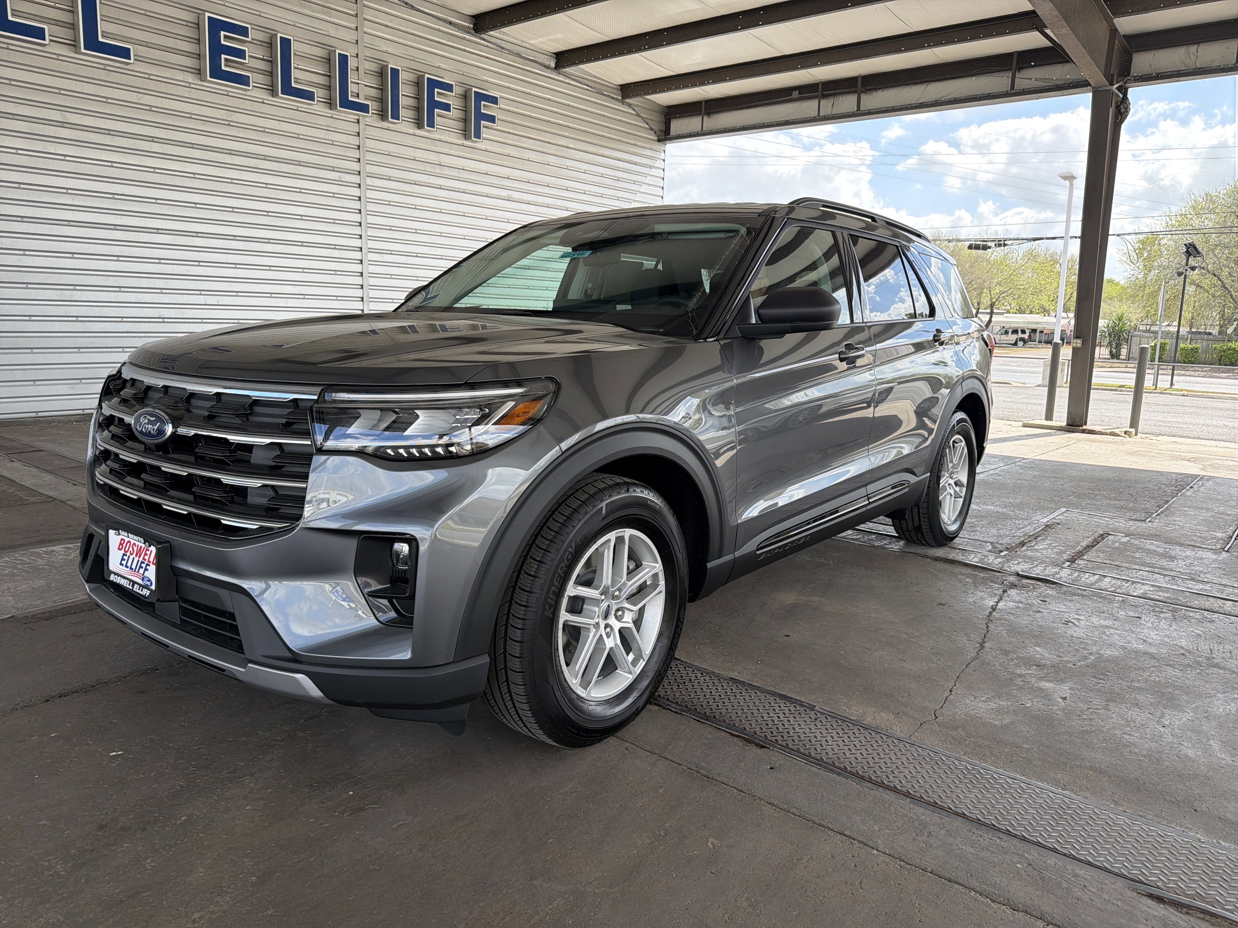 2026 Ford Explorer Active w/200A Pkg