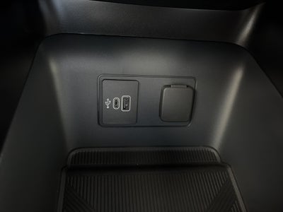 2027 Ford Explorer Active w/200A Pkg