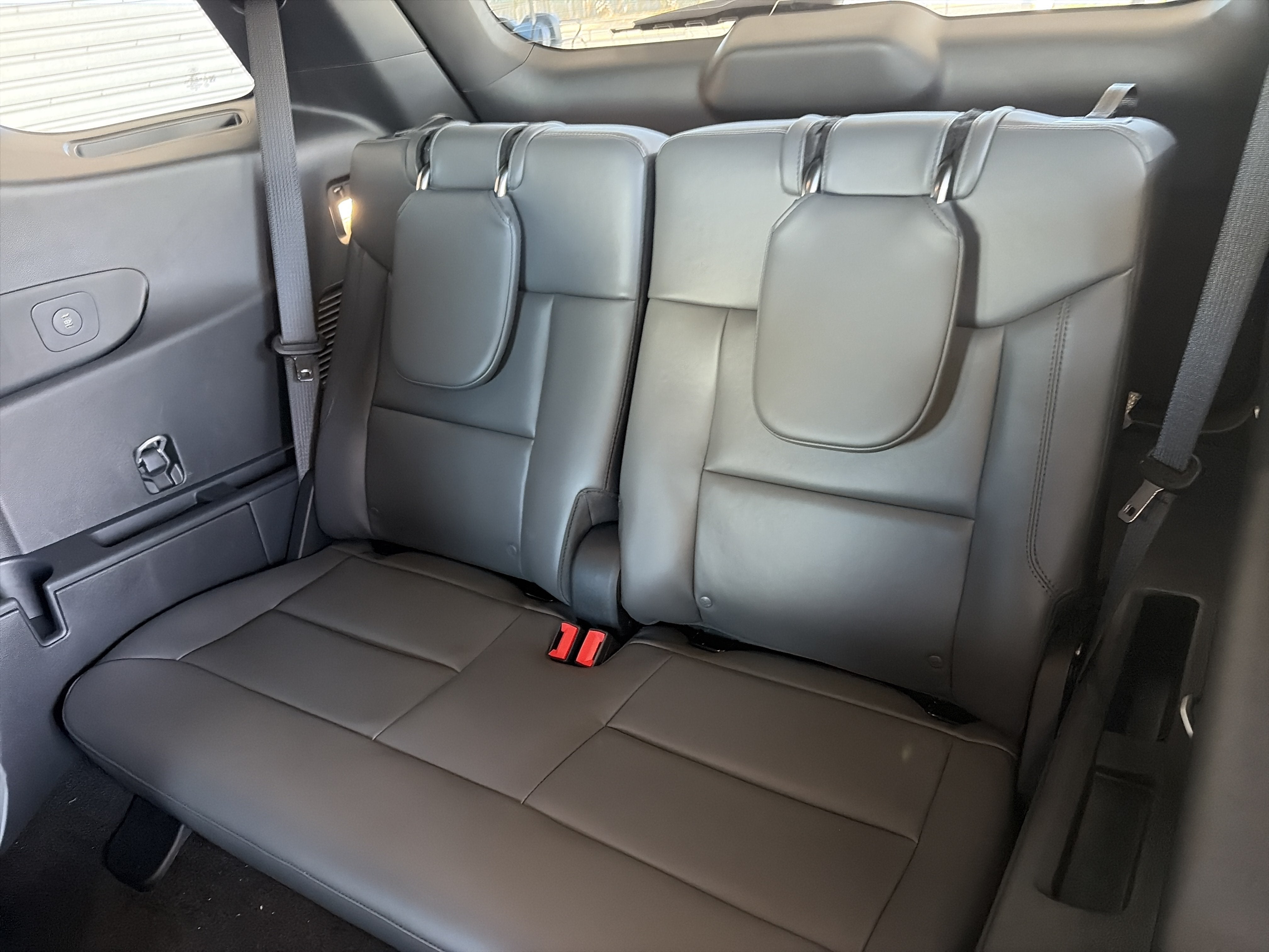 2027 Ford Explorer Active w/200A Pkg