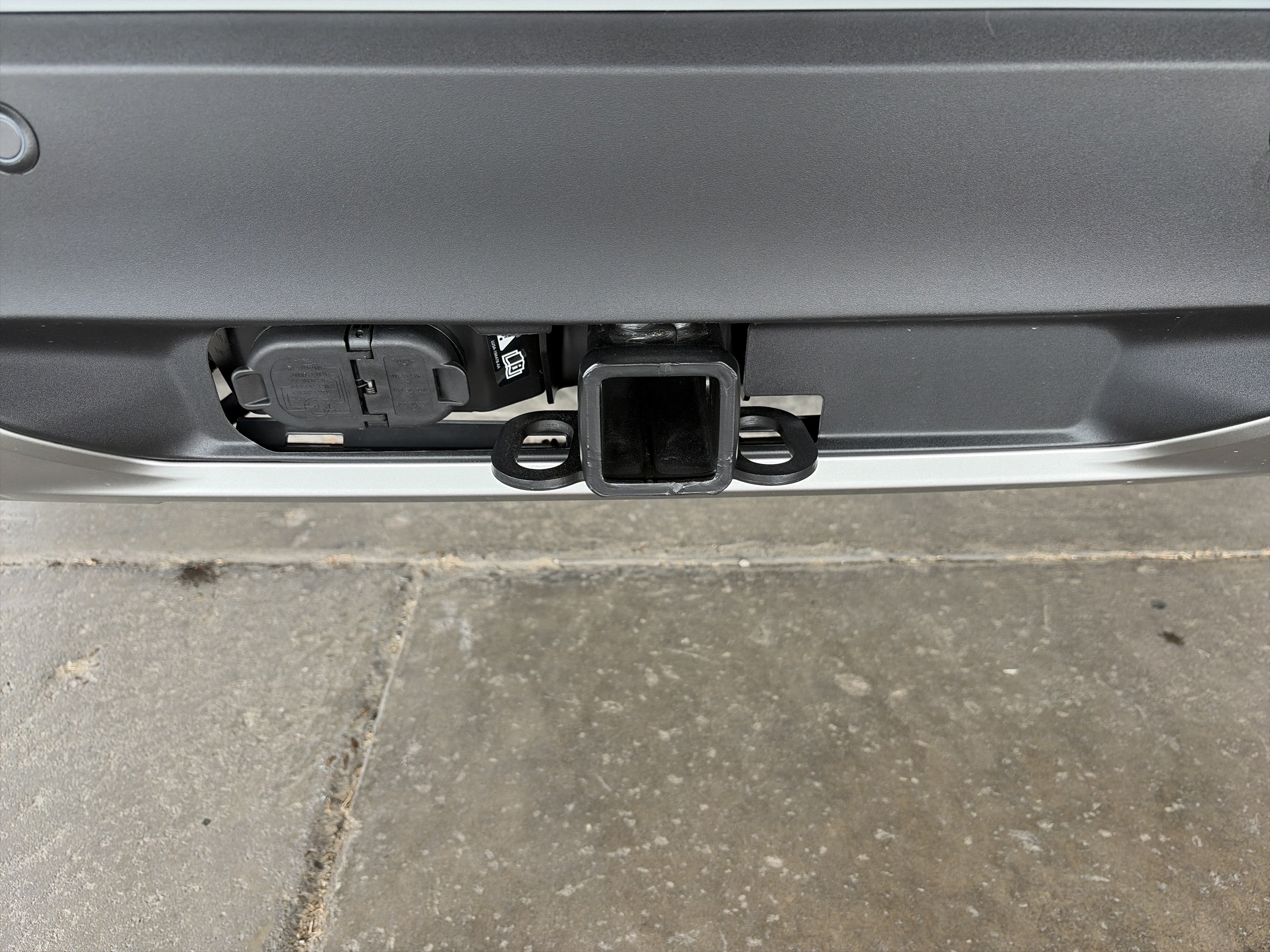 2027 Ford Explorer Active w/200A Pkg