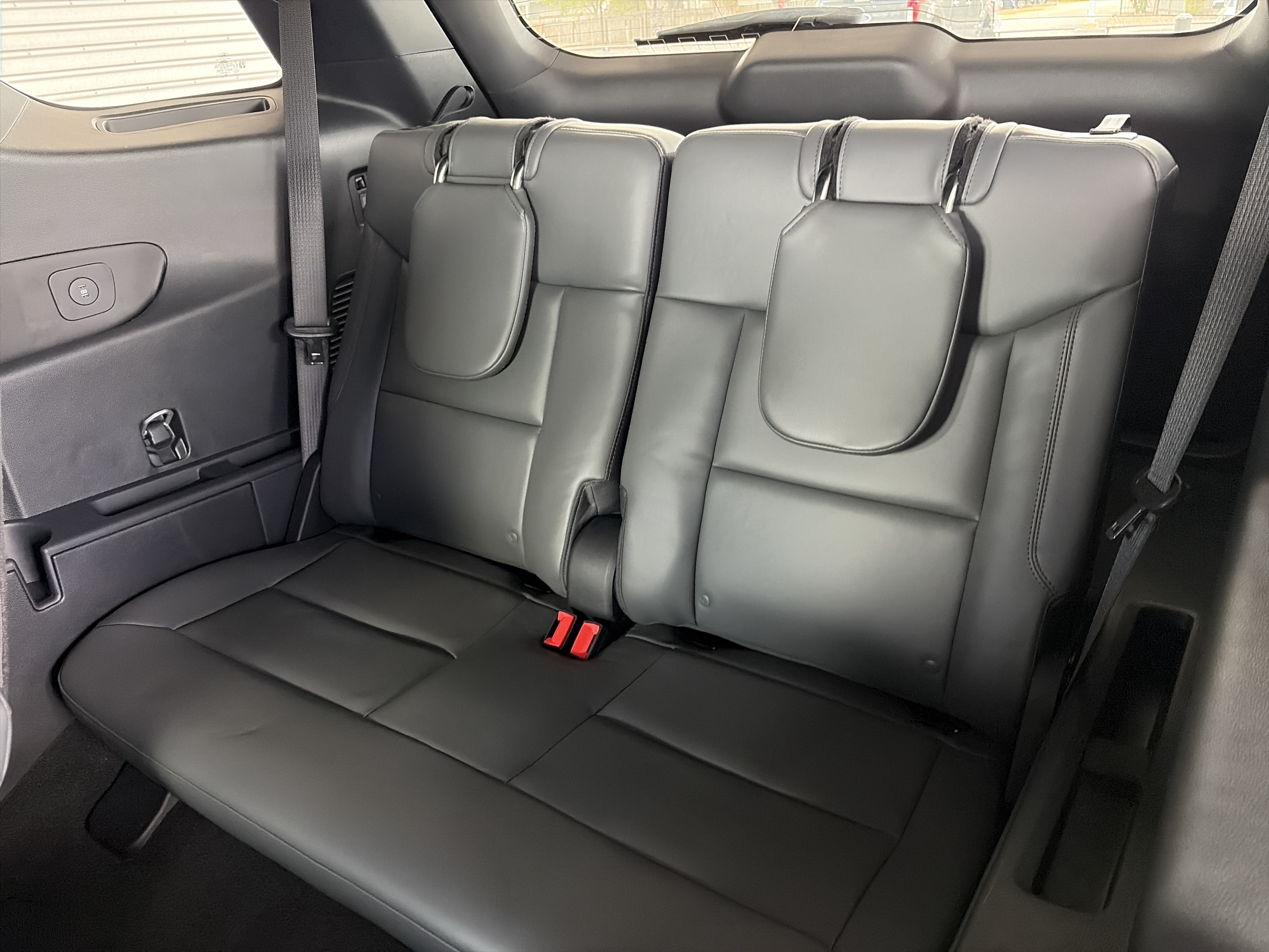 2027 Ford Explorer Active w/200A Pkg
