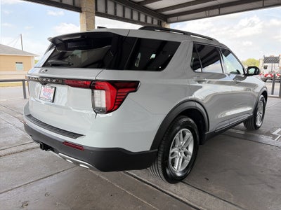 2027 Ford Explorer Active w/200A Pkg
