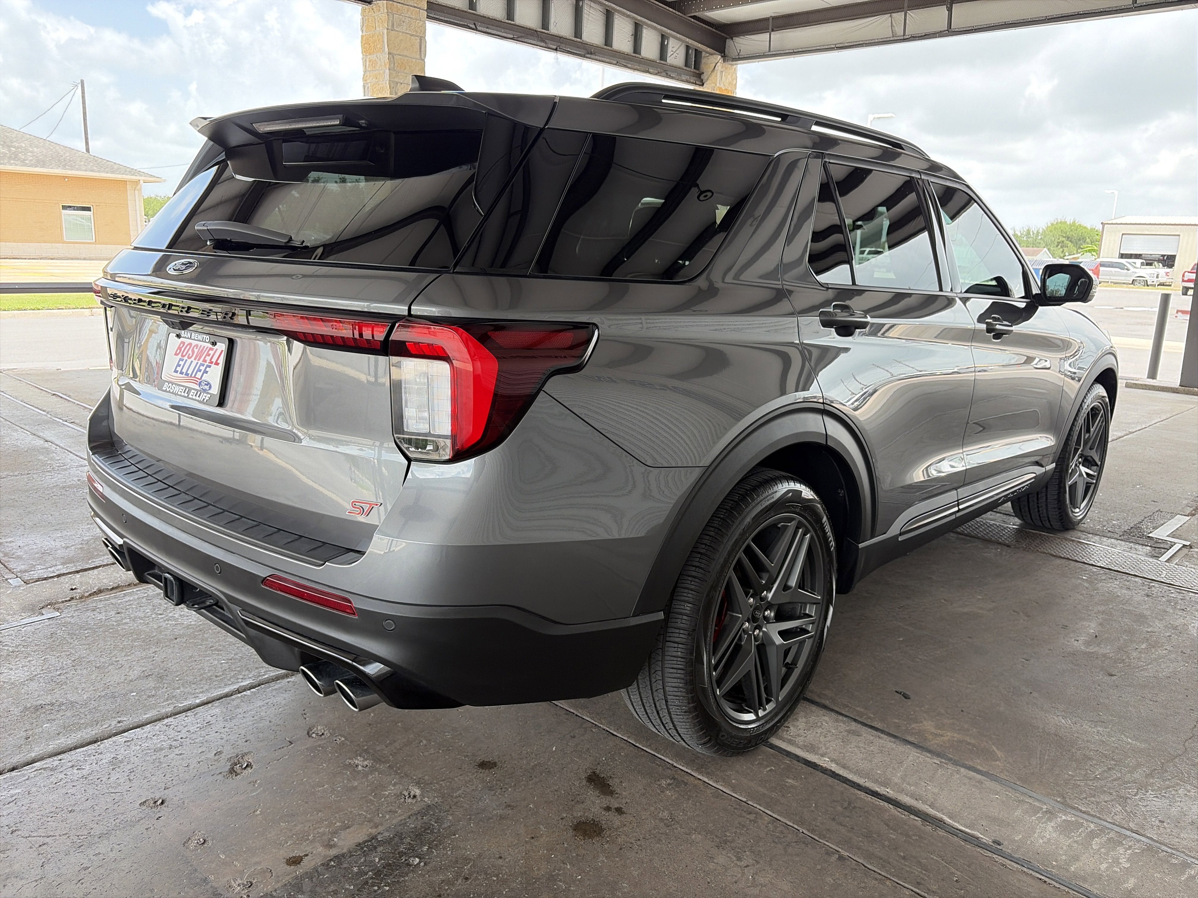 2025 Ford Explorer ST