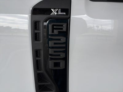 2027 Ford Super Duty F-250 SRW XL