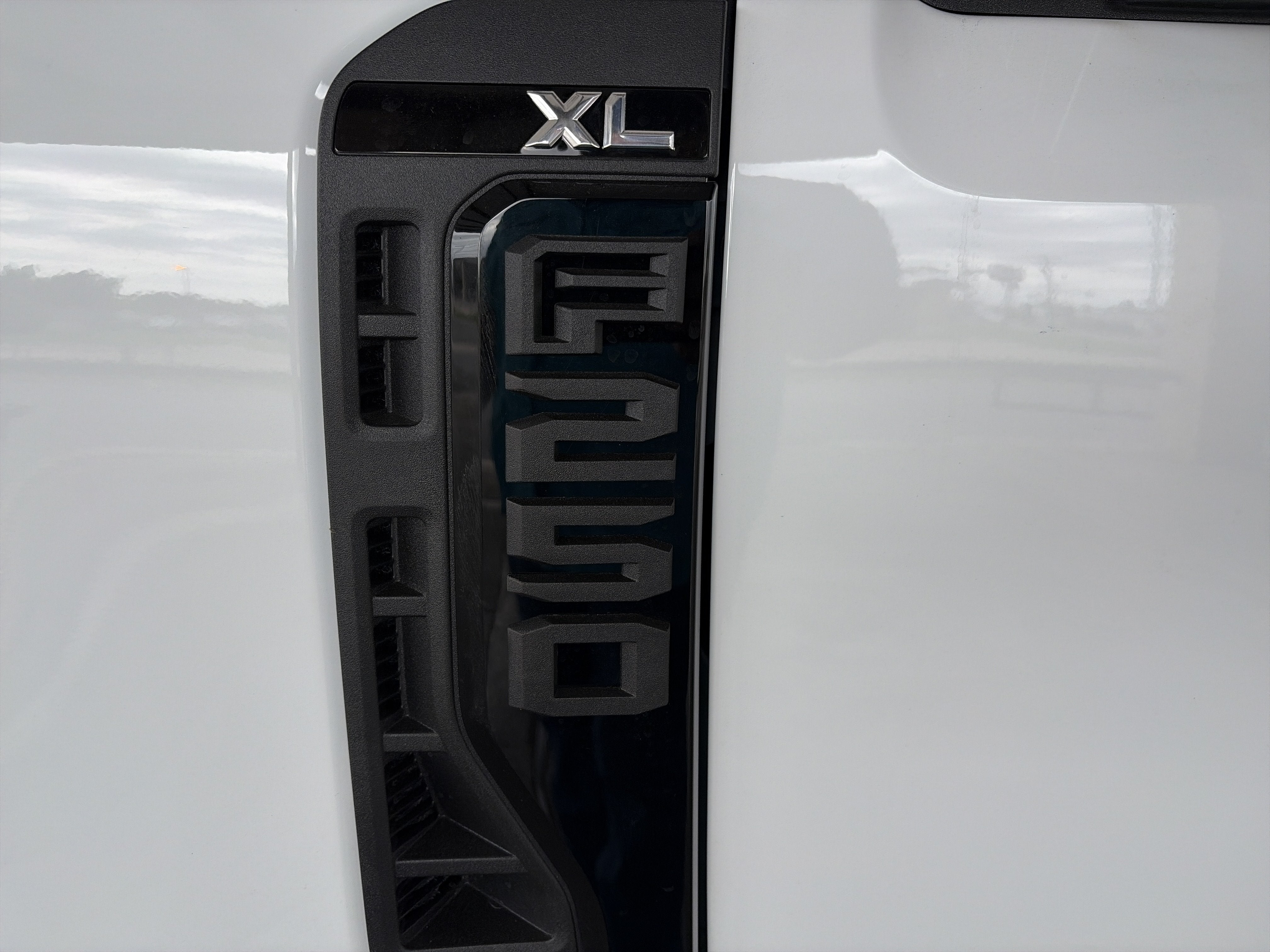 2027 Ford Super Duty F-250 SRW XL