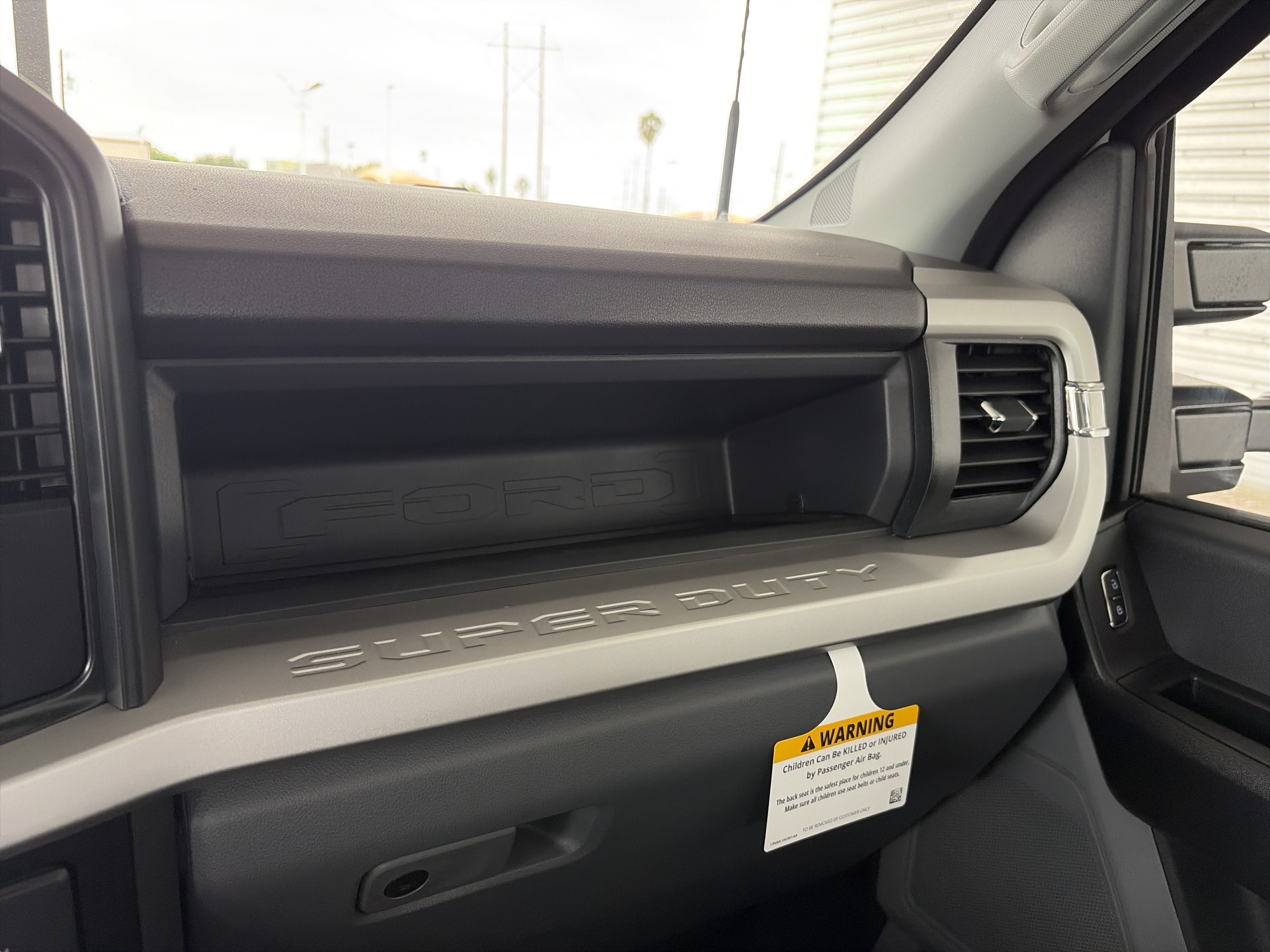 2027 Ford Super Duty F-250 SRW XL
