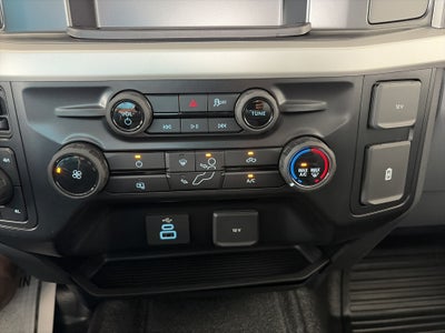 2027 Ford Super Duty F-250 SRW XL