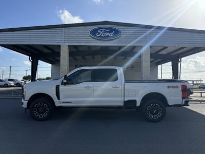 2025 Ford Super Duty F-250 SRW Platinum